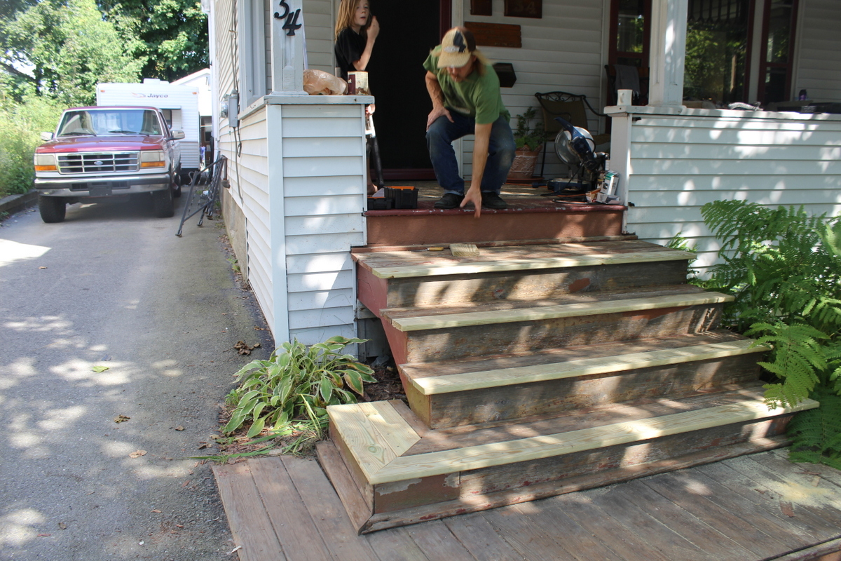 In case you're wondering, backing up Matilda + trailer in that driveway was as fun as it looks!