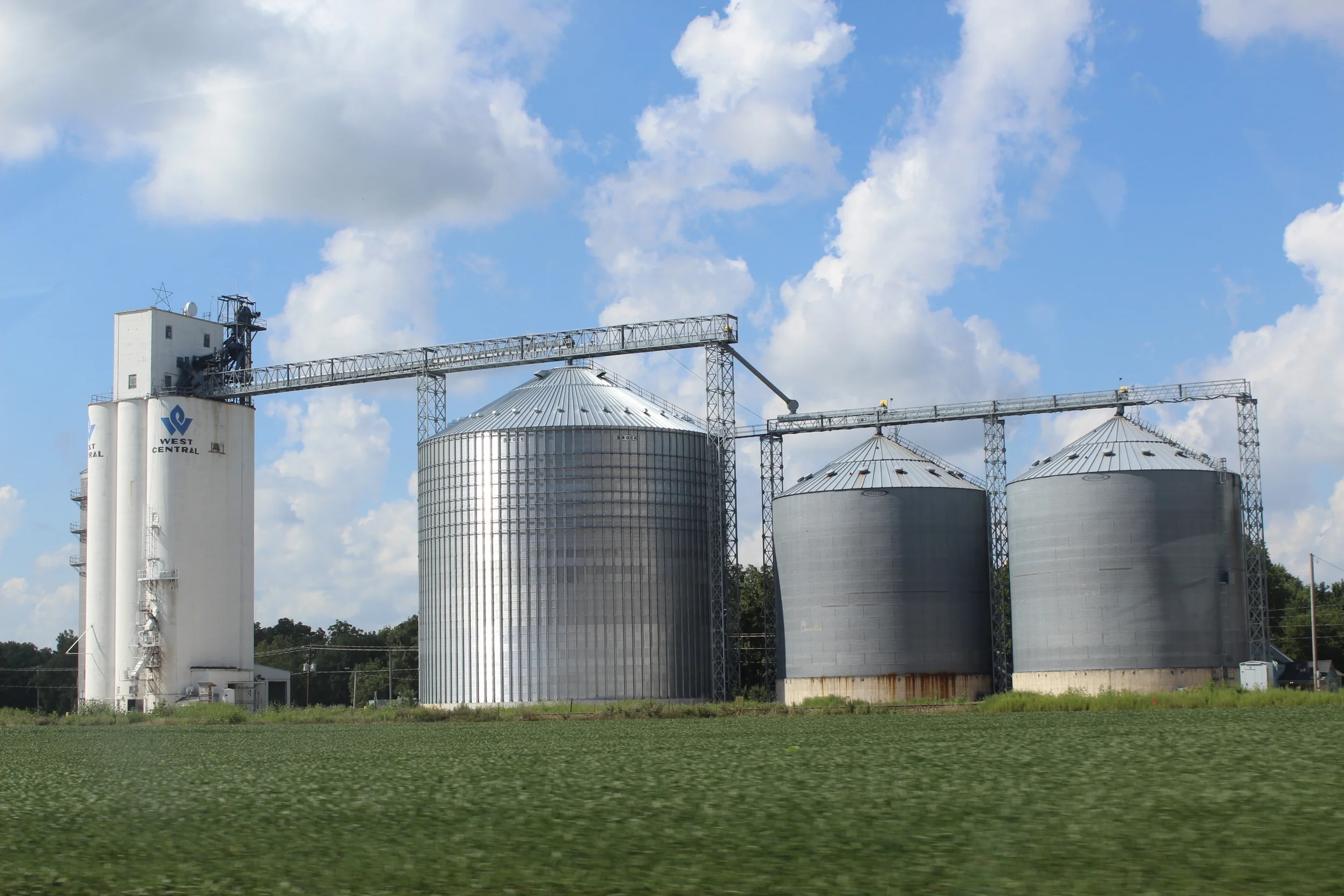 Westward Ho! / Day 3 ... Sloshing and Bumping into Nebraska