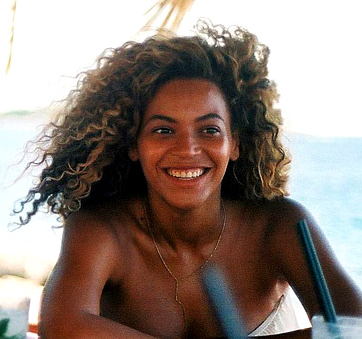 Cue Beyonce sans makeup, bare faced beauty. Image c/o minikittourbeauty.wordpress.com