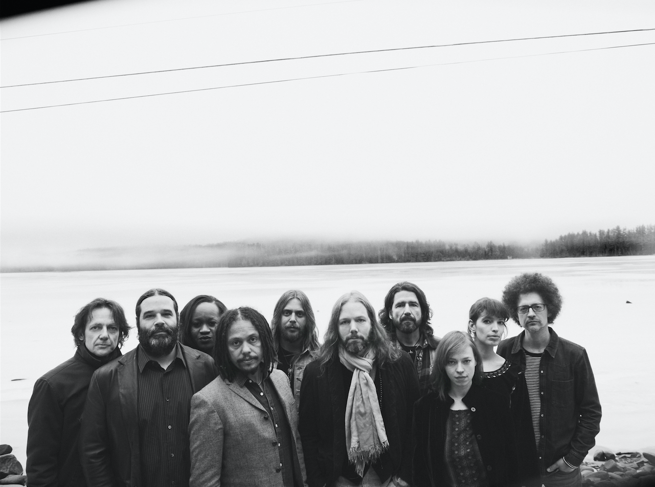 The Magpie Salute pic by Shervin Lainez