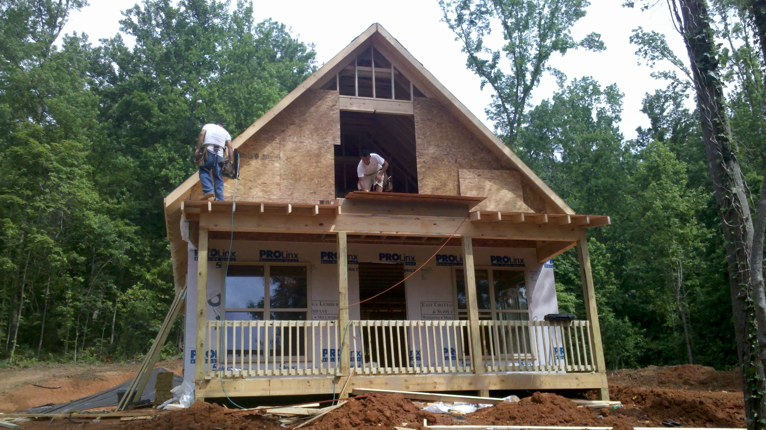 Super efficient custom cabin in Lookout Valley.jpg