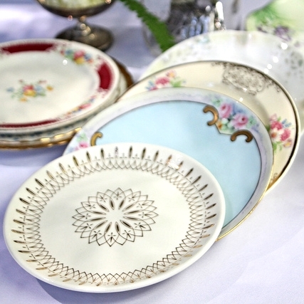 Vintage mismatched china rentals