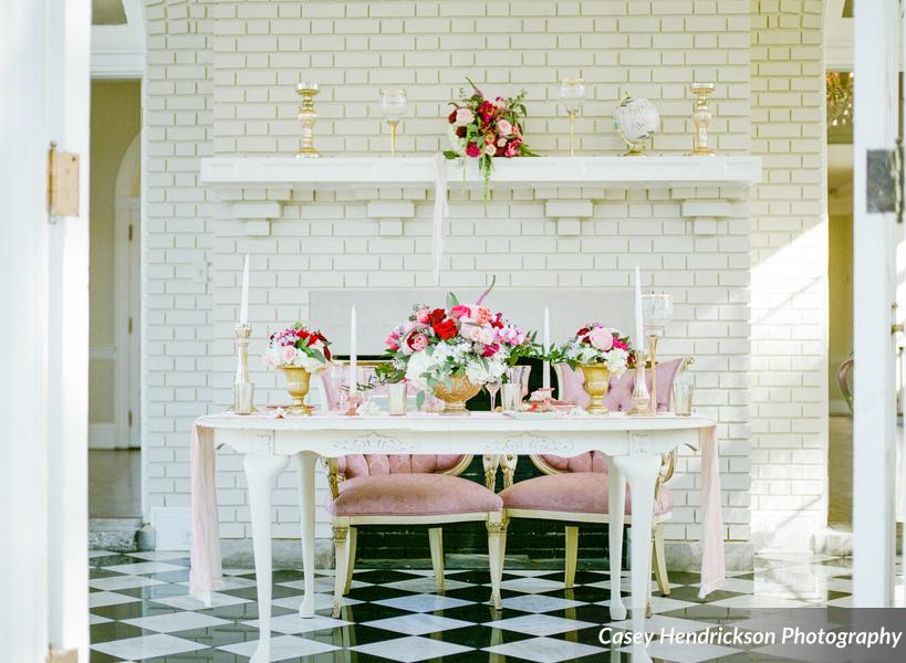 White Sweetheart Table