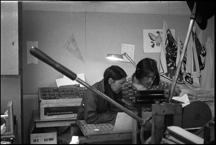 Annie Pootoogook and Tukiki Manumee have a type drawer at the #14 press. photo: Wil Hudson collection of Sean Johnston