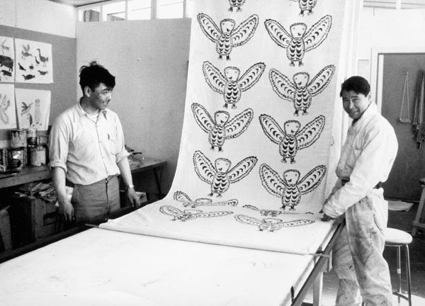 Lucta and Iqaluk Pingwartok :photo Terry Ryan
