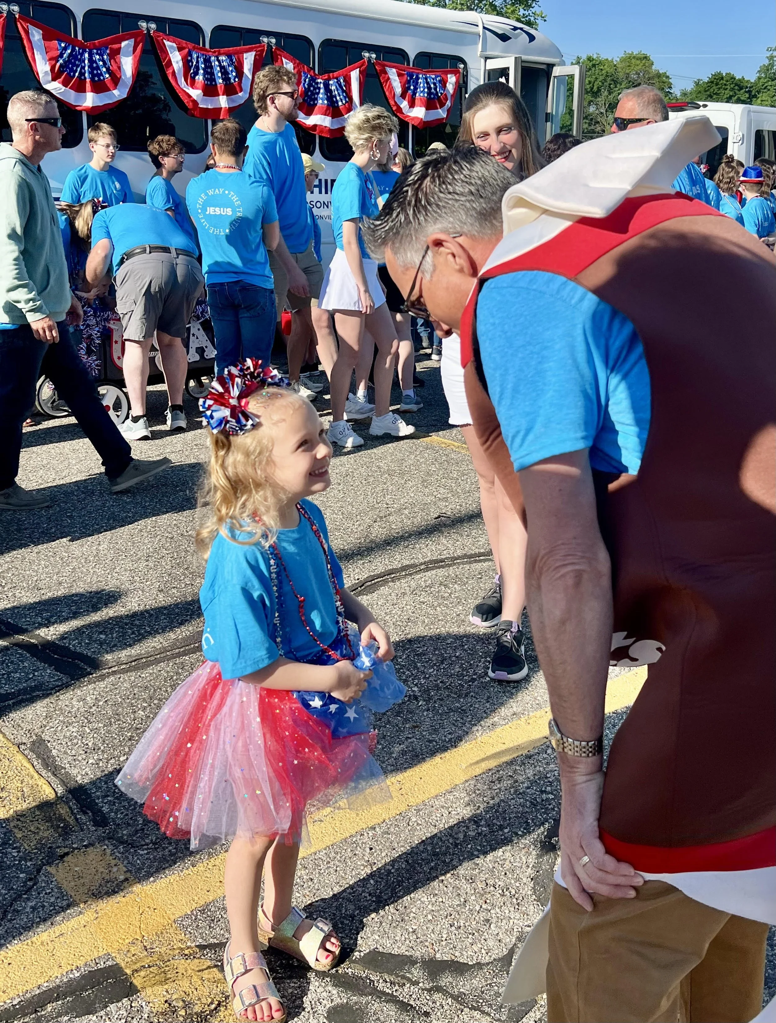 Parade 1.jpg