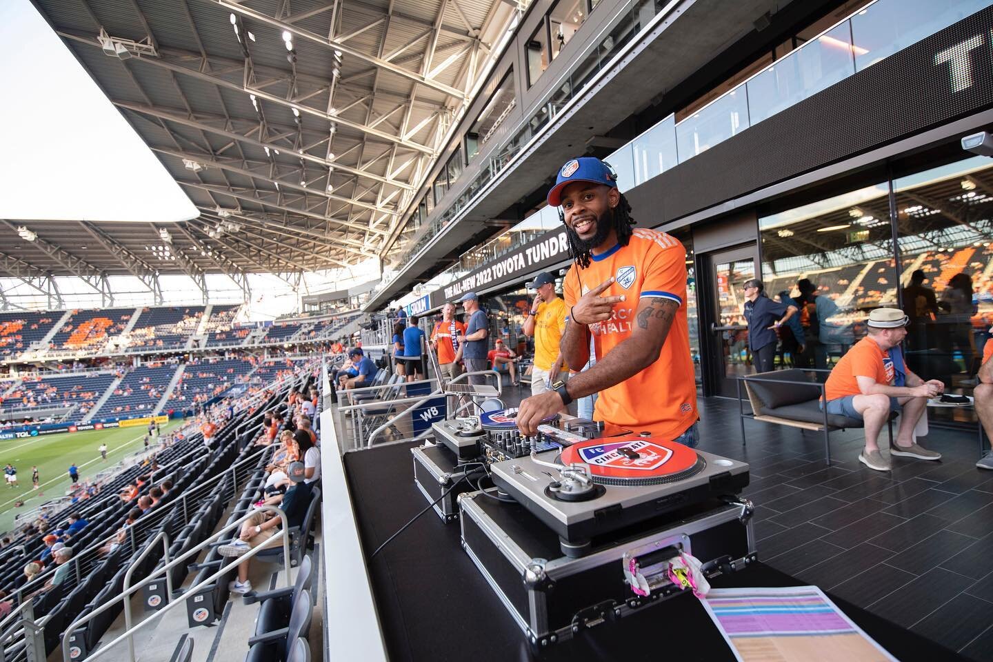 Call it a 2-2 draw @fccincinnati vs @whitecapsfc @cincysoccertalk