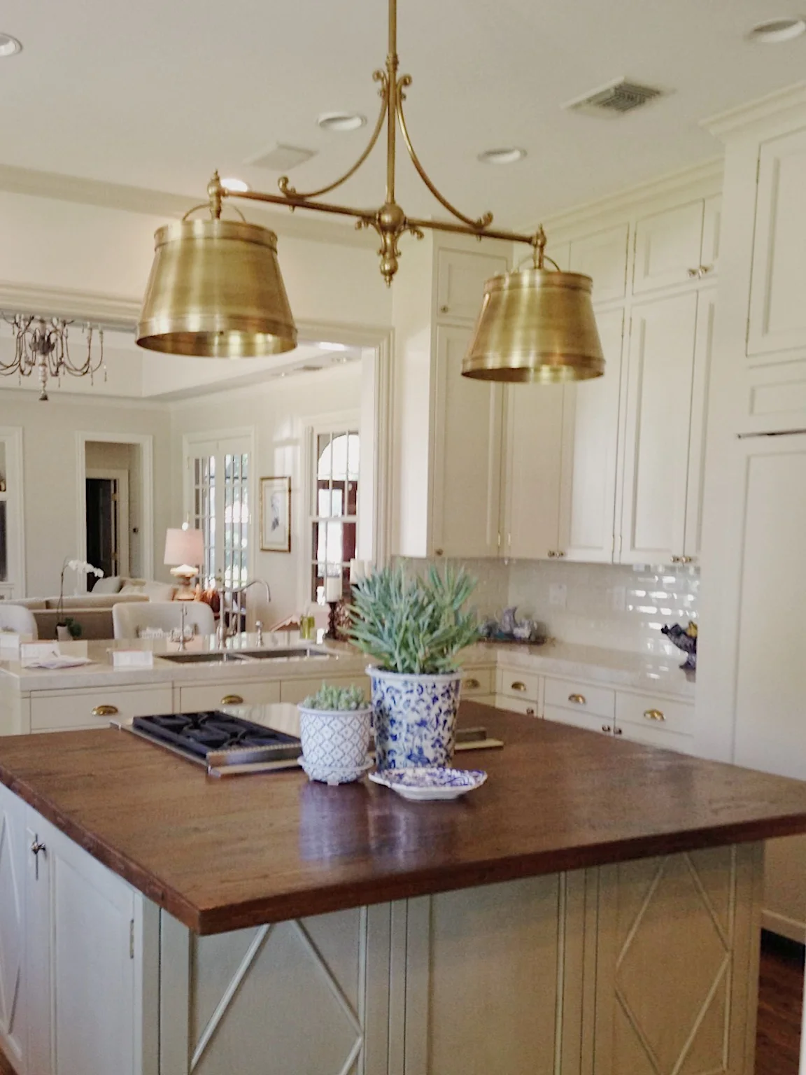 johnson kitchen island.JPG