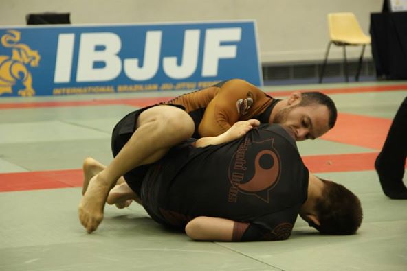 Gyula attacking the foot.