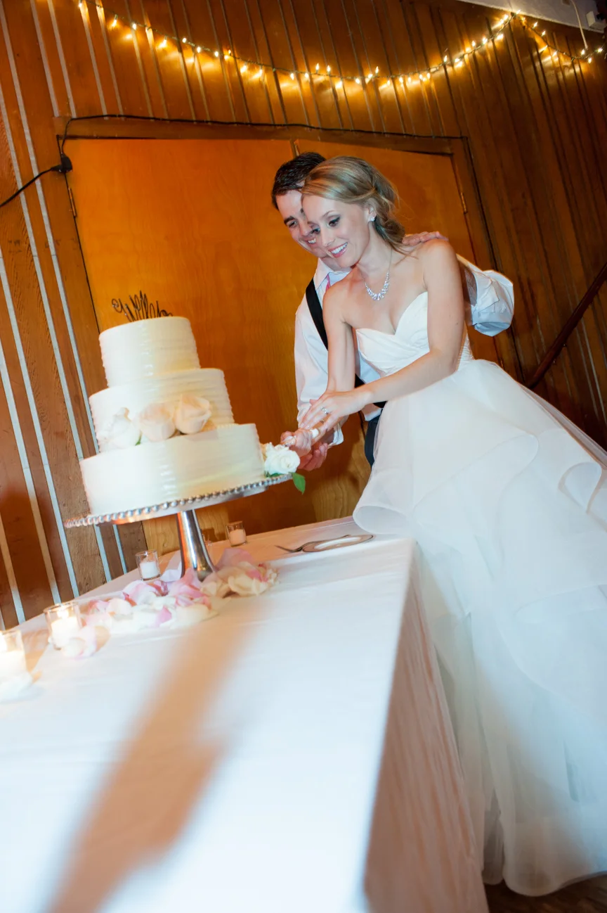 Featured Wedding: Kristen + Jordan's Marin County Waterside Wedding // The Overwhelmed Bride Wedding Blog + Southern California Wedding Planner