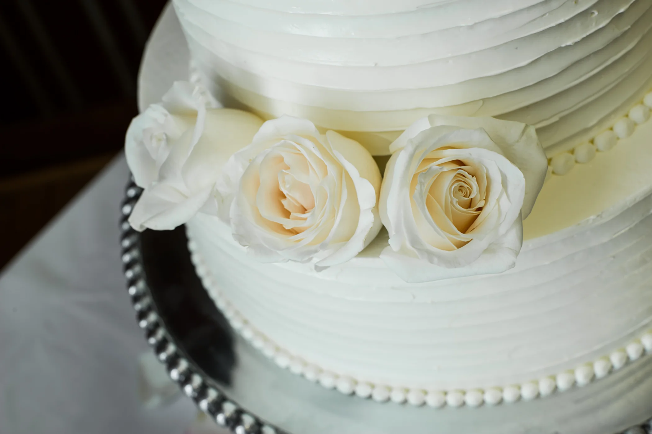 Featured Wedding: Kristen + Jordan's Marin County Waterside Wedding // The Overwhelmed Bride Wedding Blog + Southern California Wedding Planner