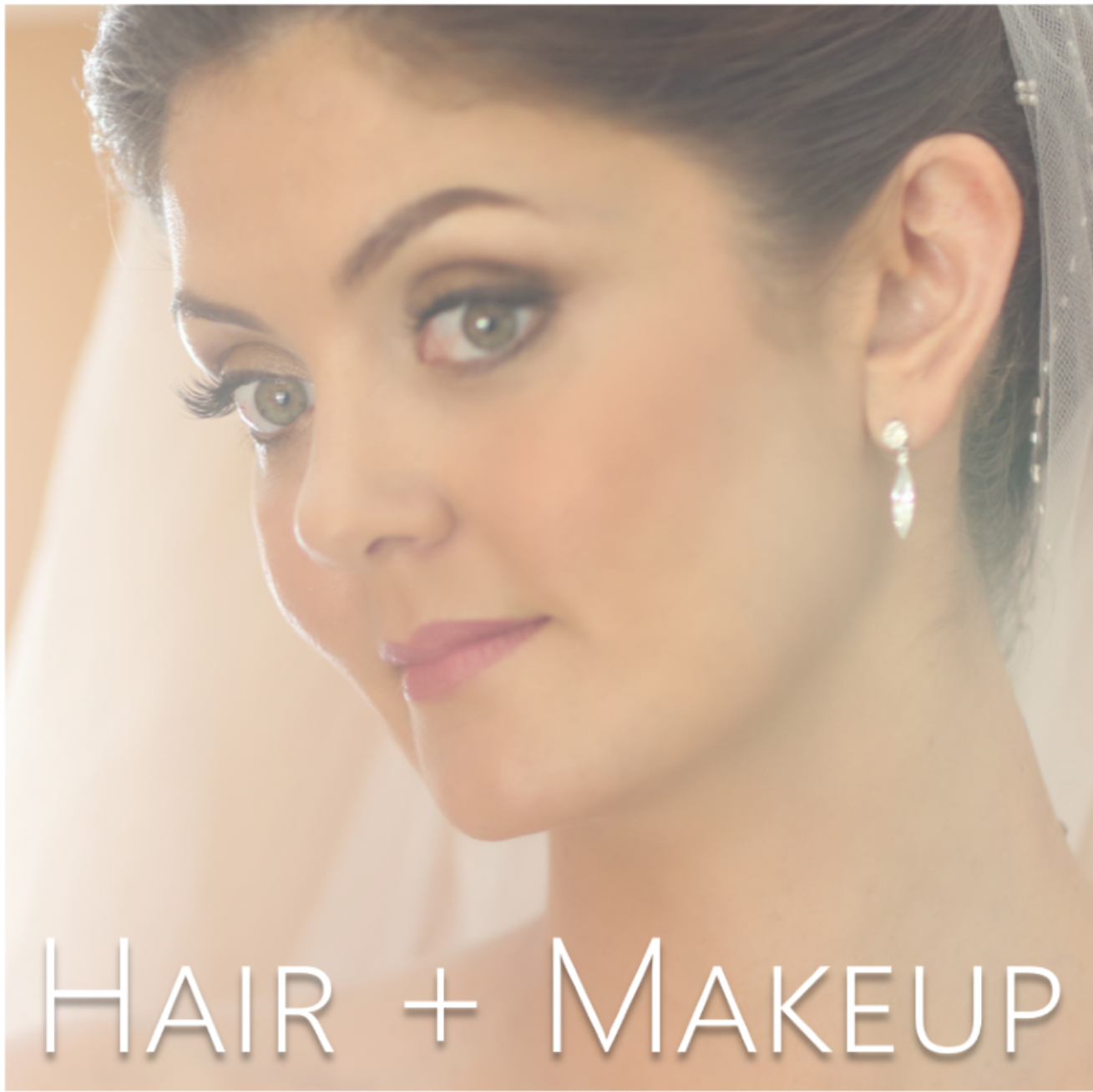 bridal hairstyles + Bridal makeup // the overwhelmed bride wedding blog