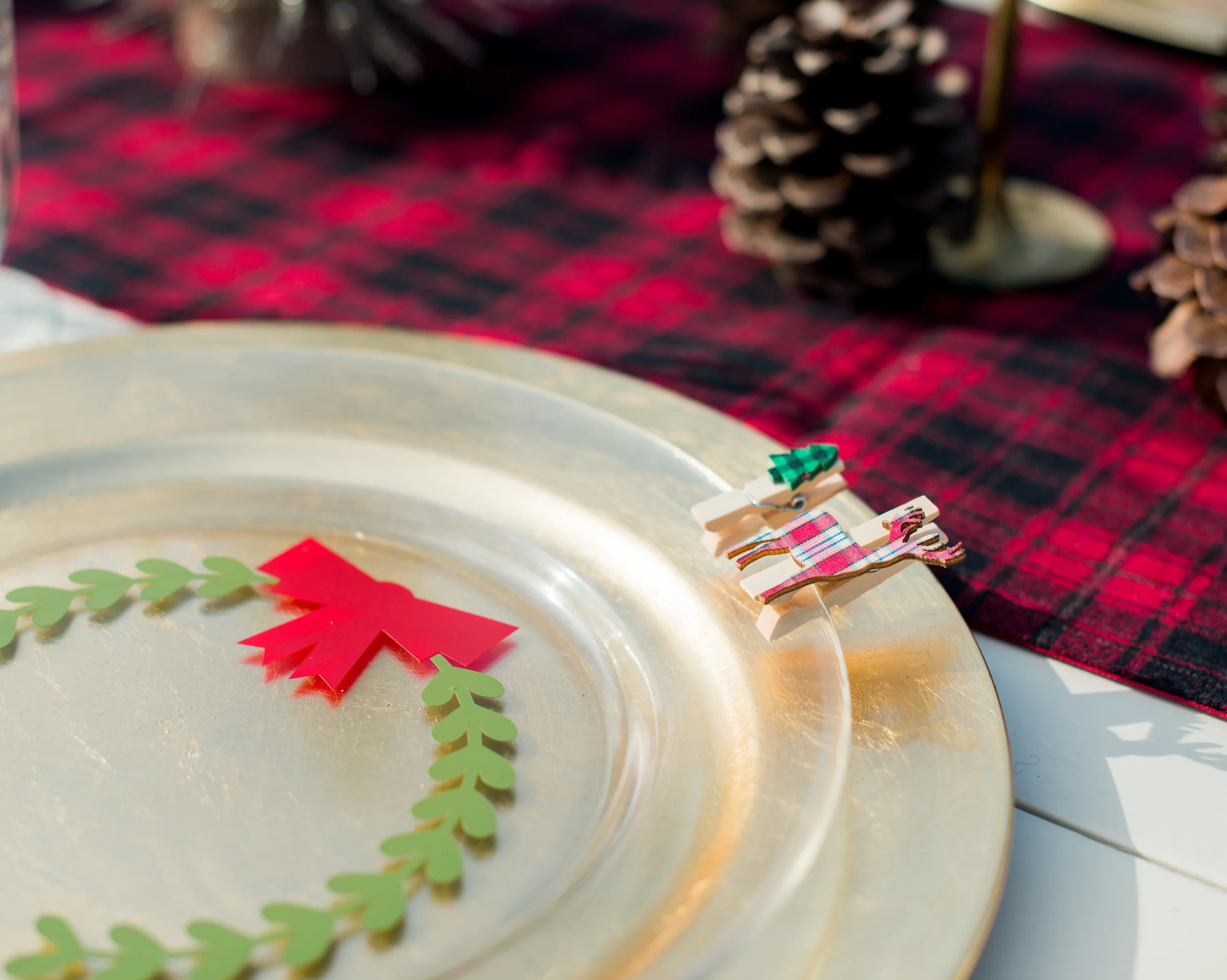 A Classic, Romantic Holiday Engagement by Kelly Marie Photography — The Overwhelmed Bride