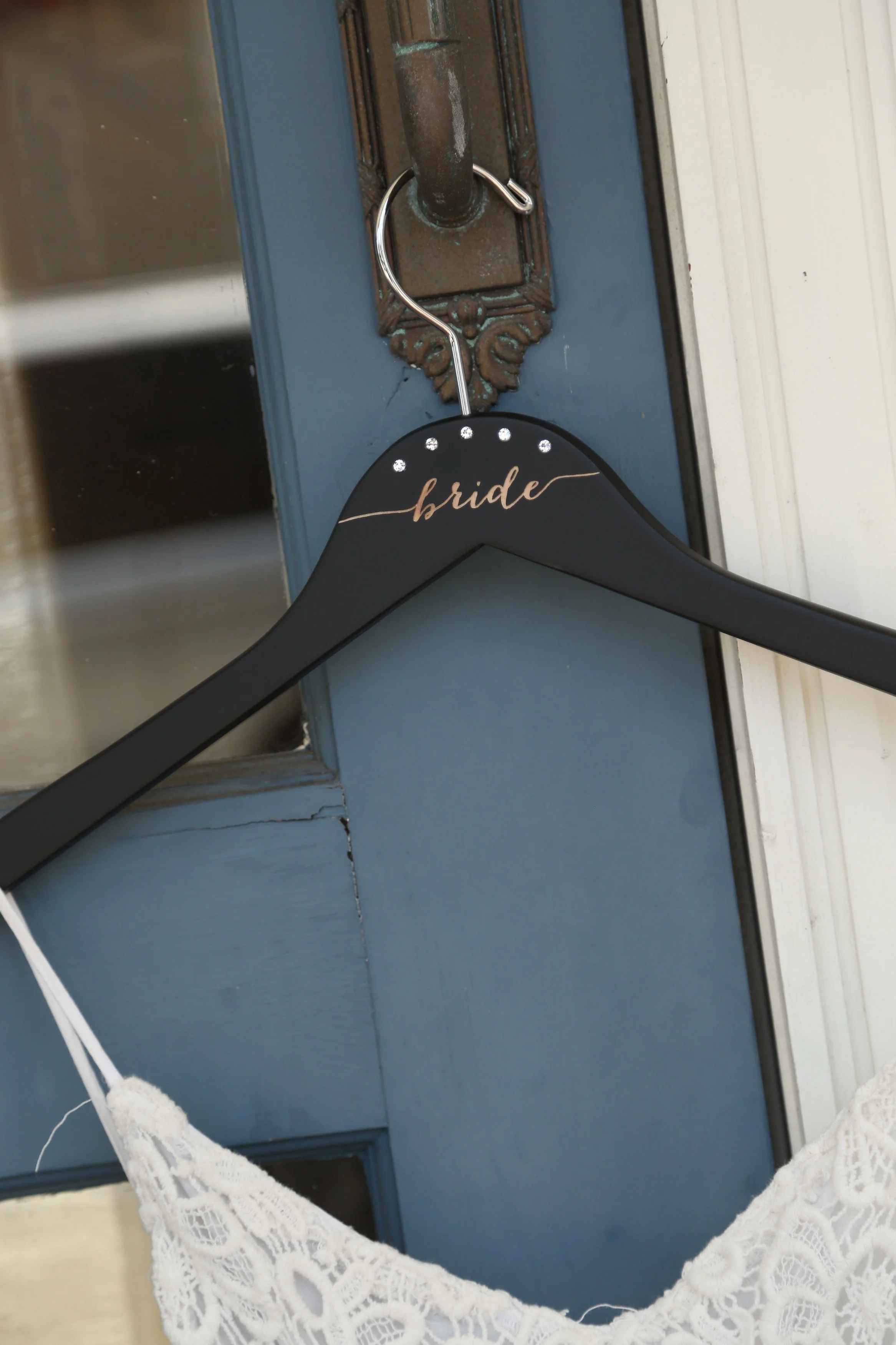 black personalized bridesmaid hangers by black label decor