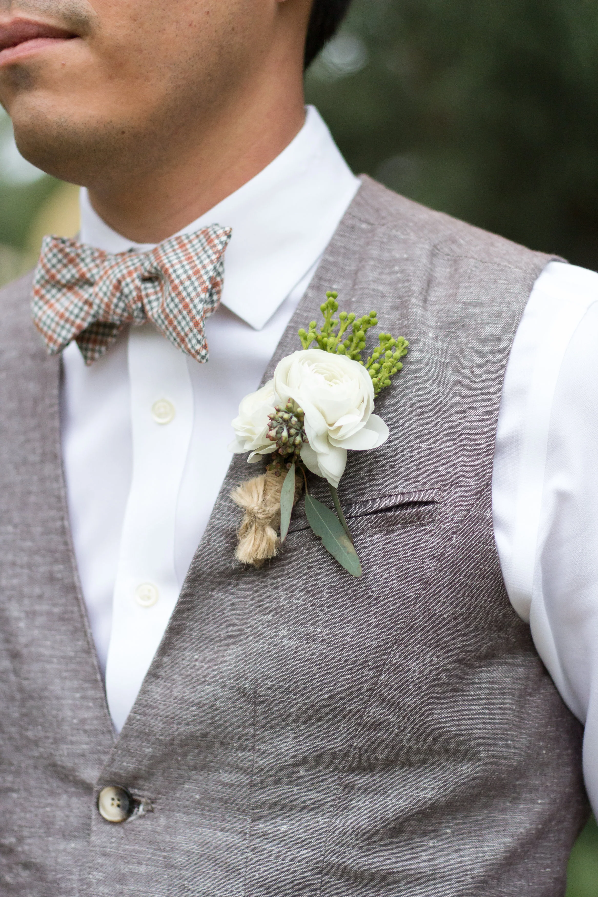 A DIY Vintage-Inspired Pasadena Wedding by T. Wu Photography