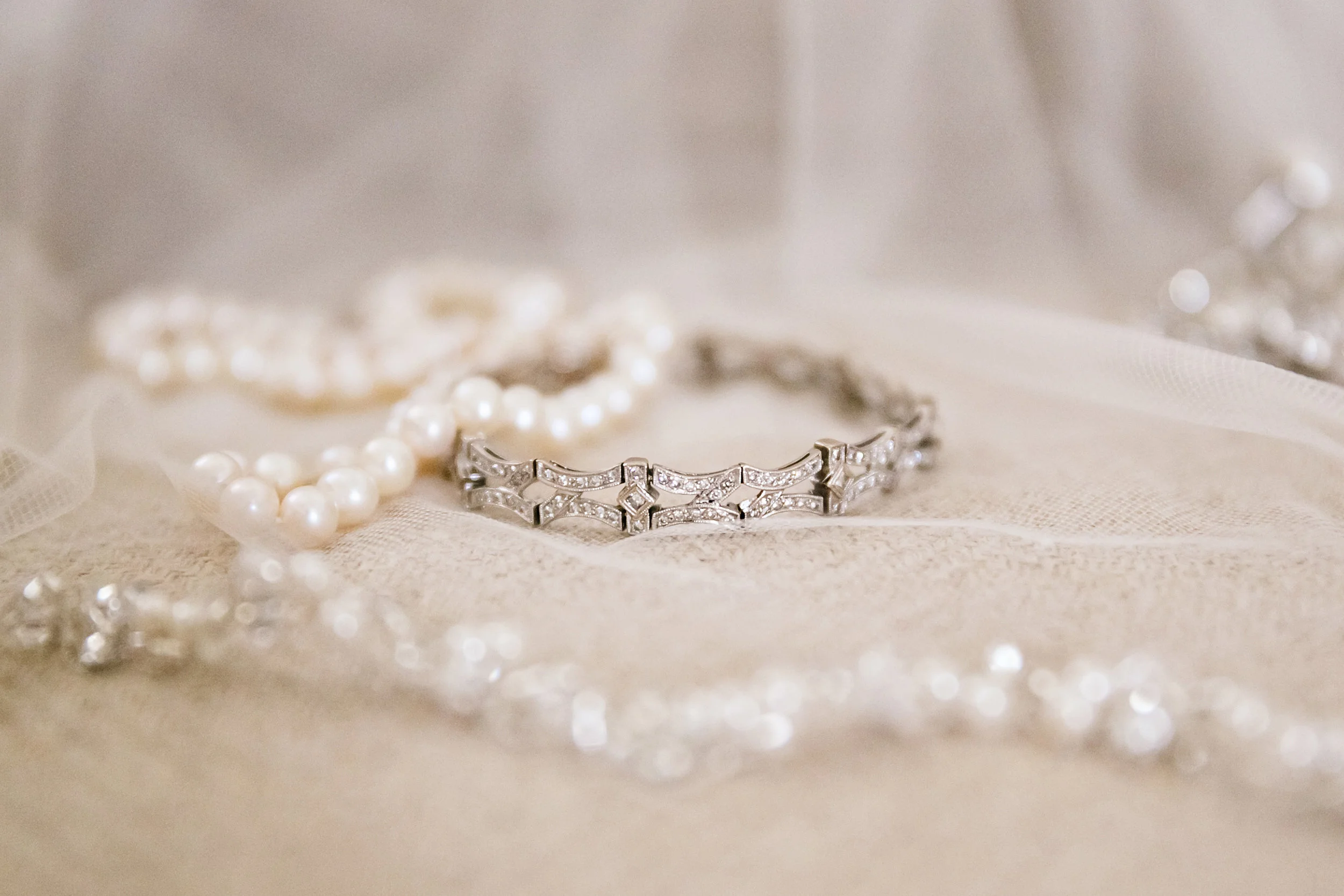 Quirky, Classy Virginia Wedding at The Vintager Inn