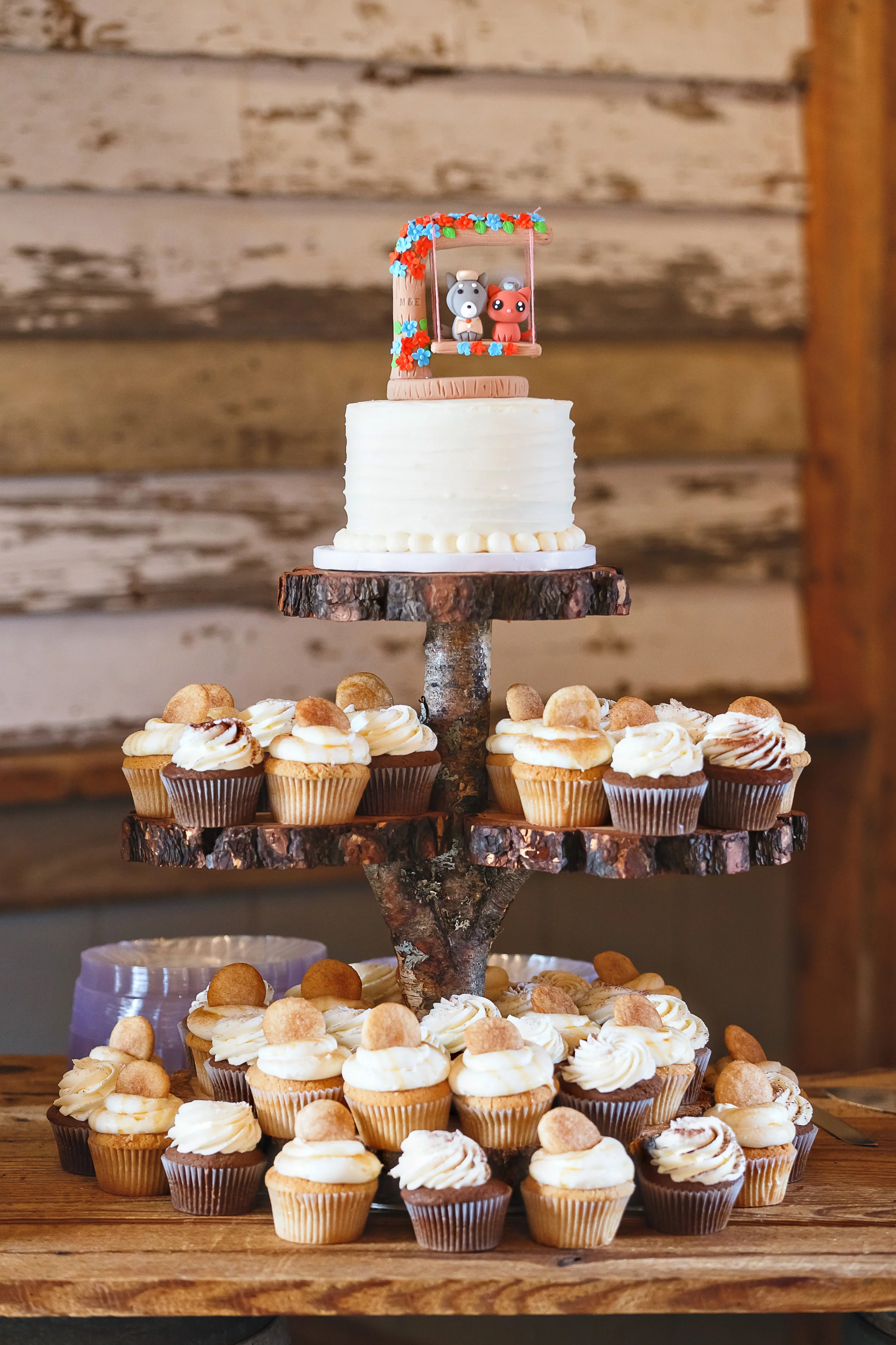 Quirky, Classy Virginia Wedding at The Vintager Inn