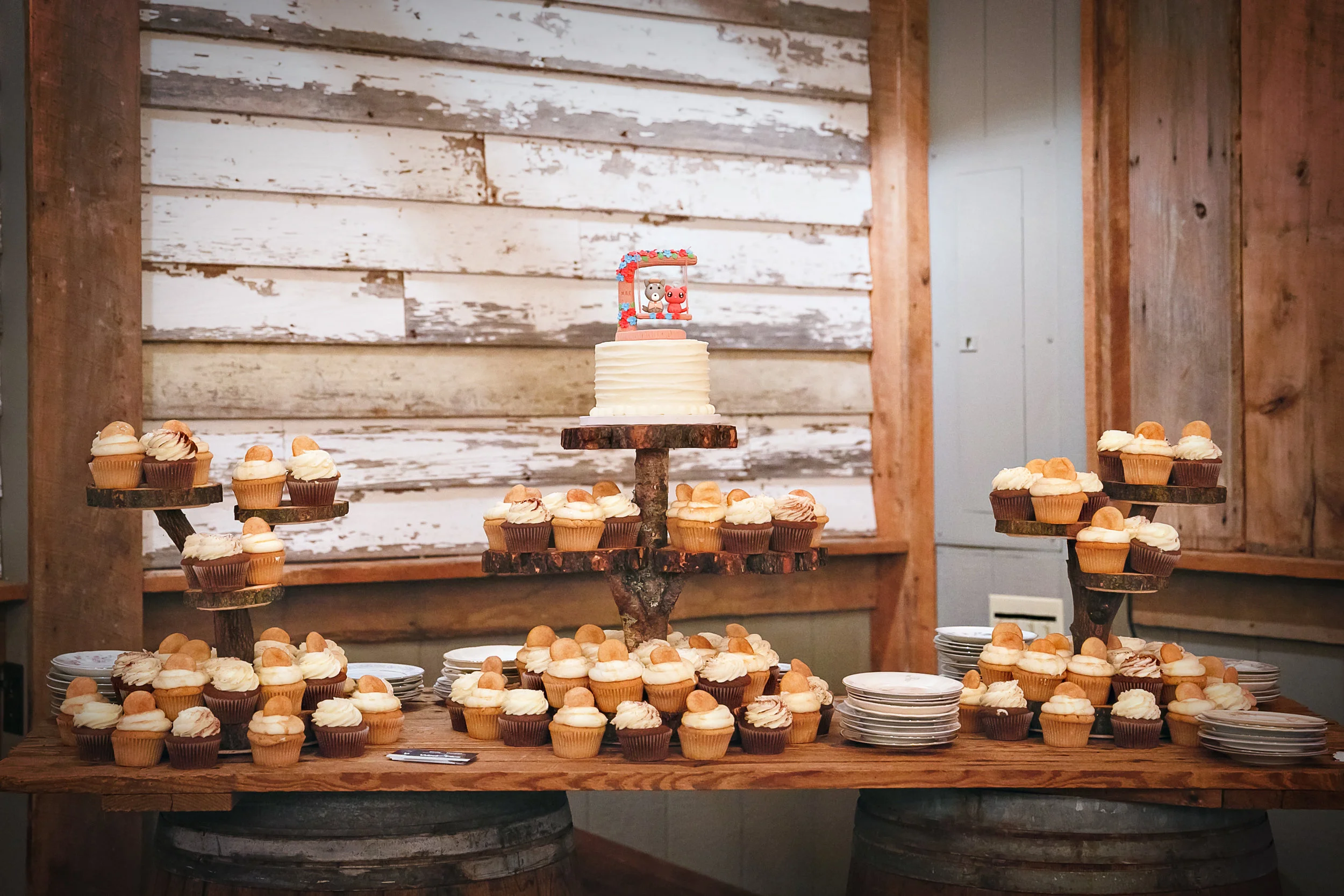 Quirky, Classy Virginia Wedding at The Vintager Inn