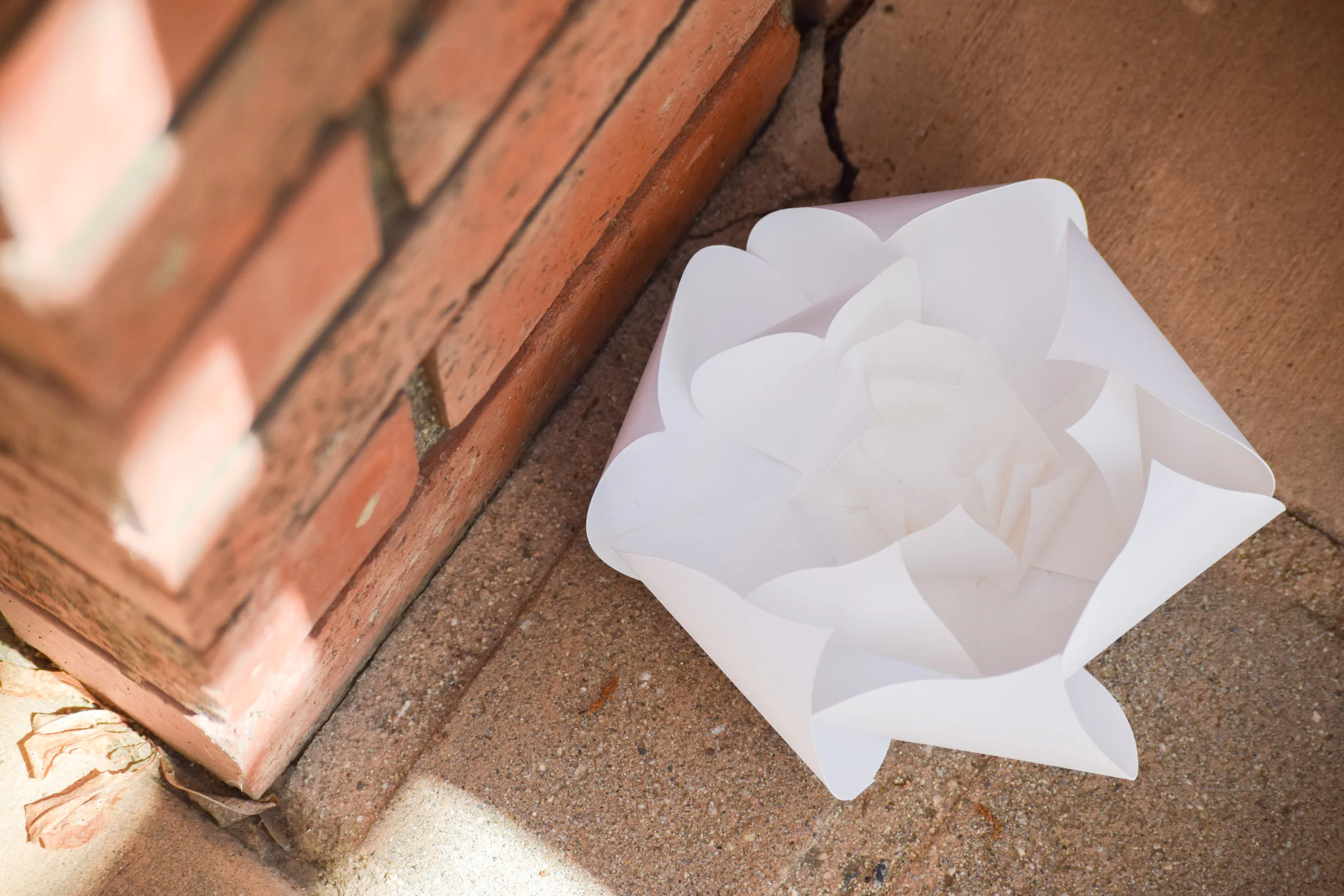paper flower wedding decor