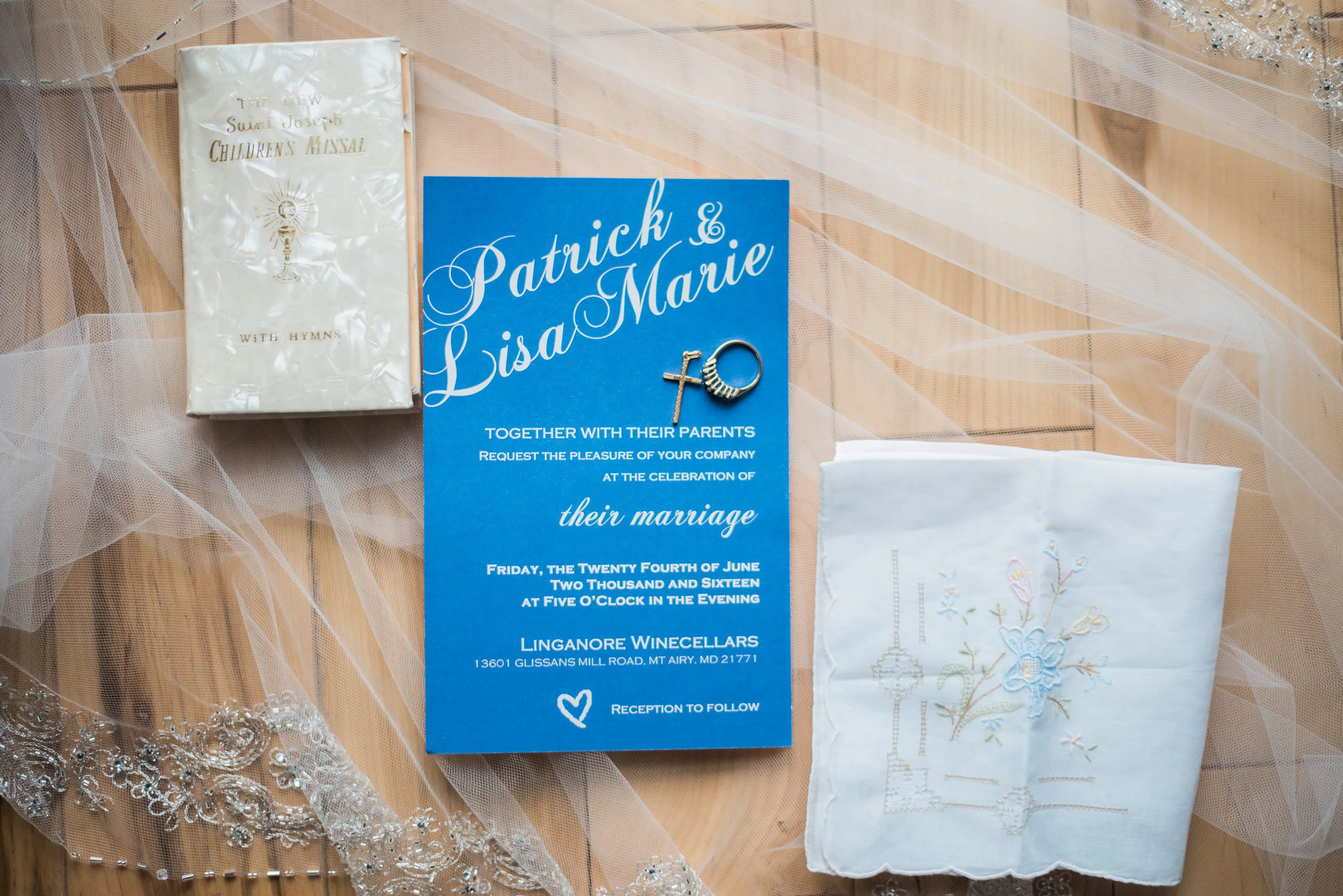 Maryland Vineyard Wedding at Linganore Winery