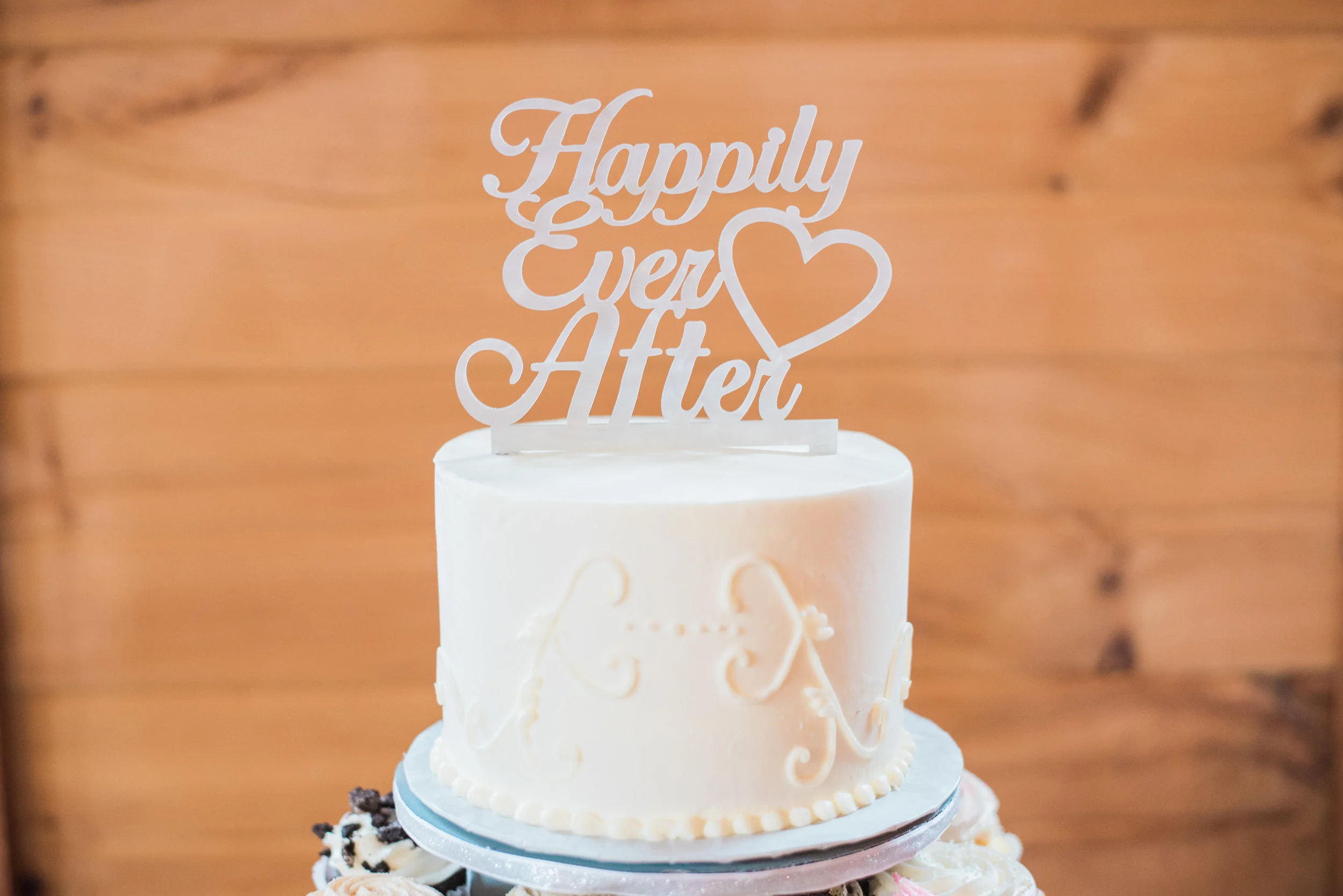Maryland Vineyard Wedding at Linganore Winery
