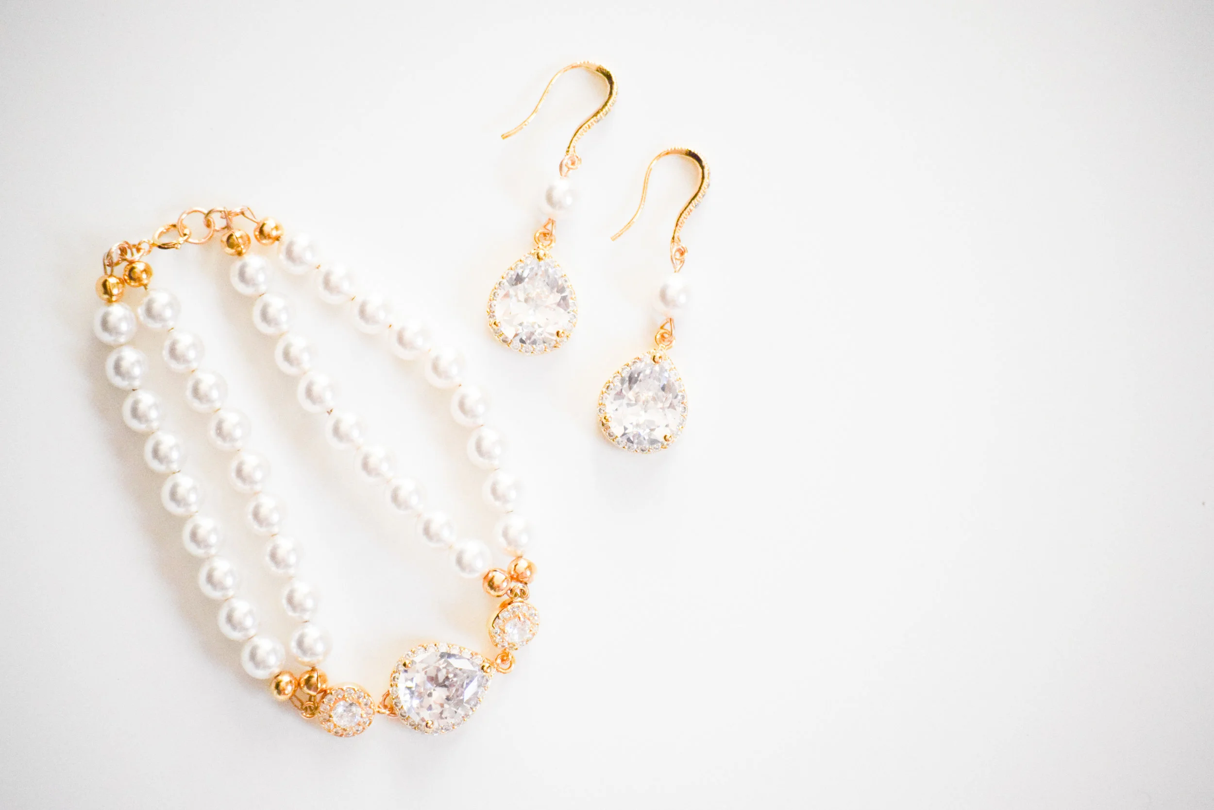 Gold + Pearl Bridal Jewelry Set by Estylo Jewelry