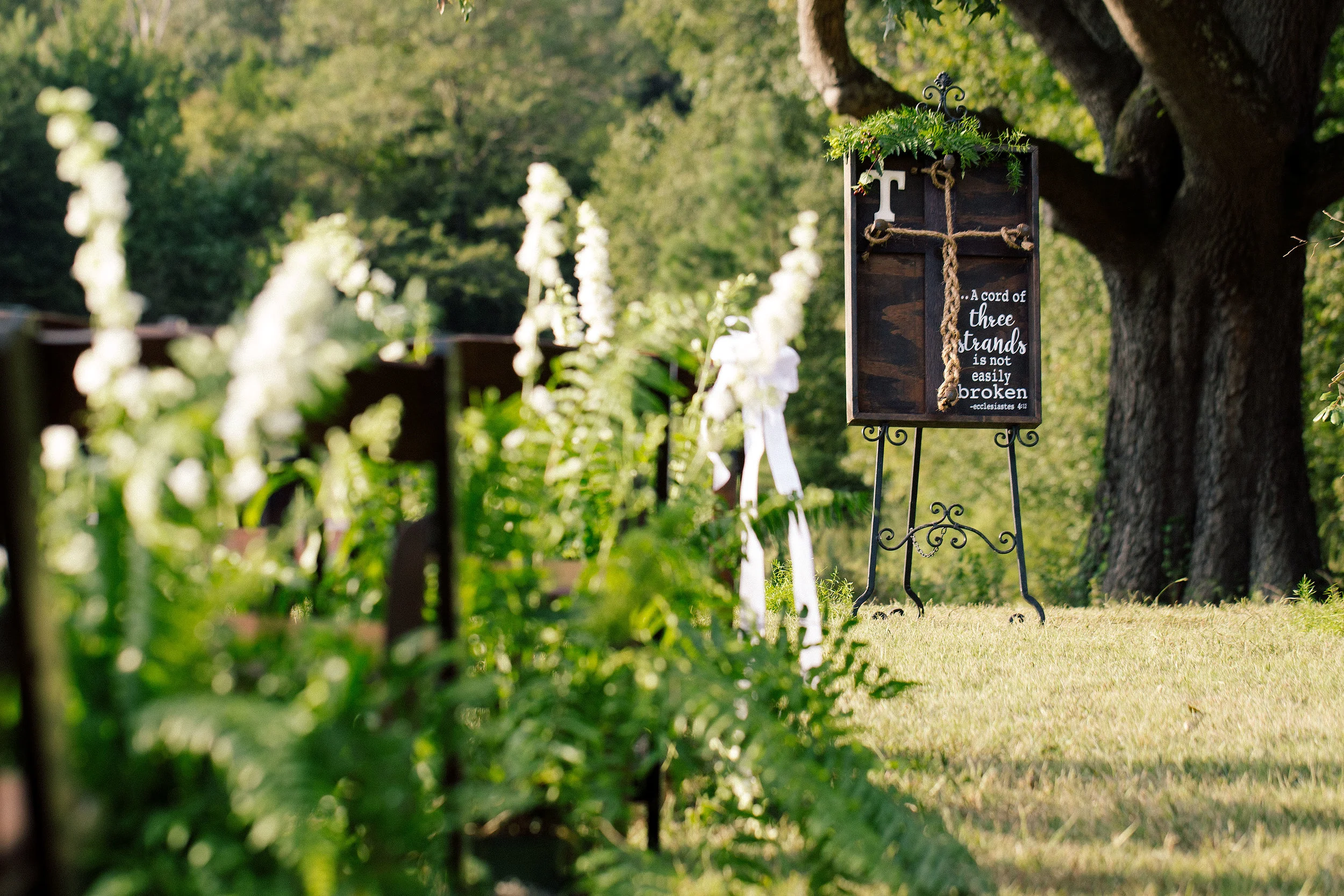 A Rustic Mallard's Croft Mississippi Wedding - Smash Studios Photography