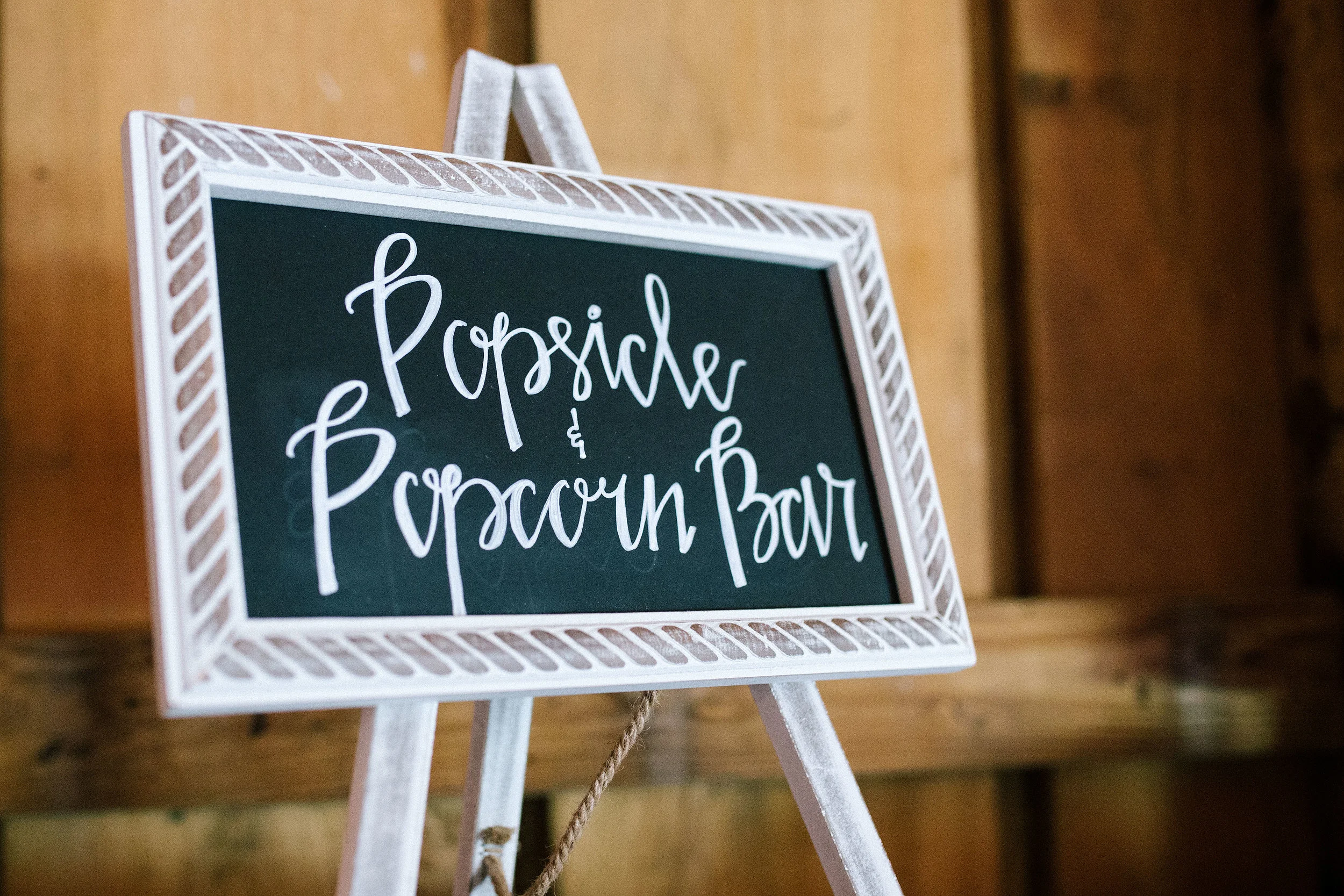 A Rustic Mallard's Croft Mississippi Wedding - Smash Studios Photography