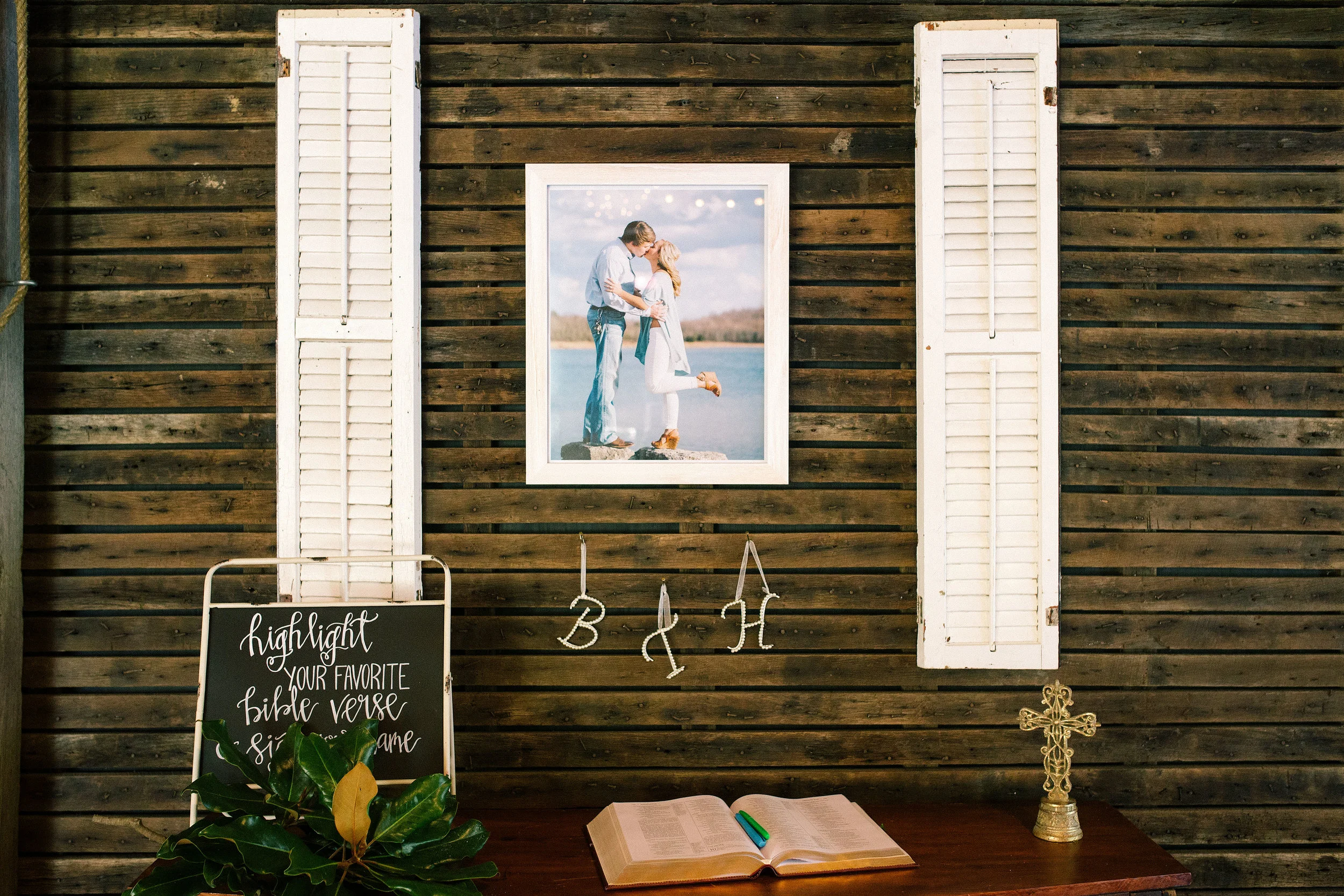 A Rustic Mallard's Croft Mississippi Wedding - Smash Studios Photography