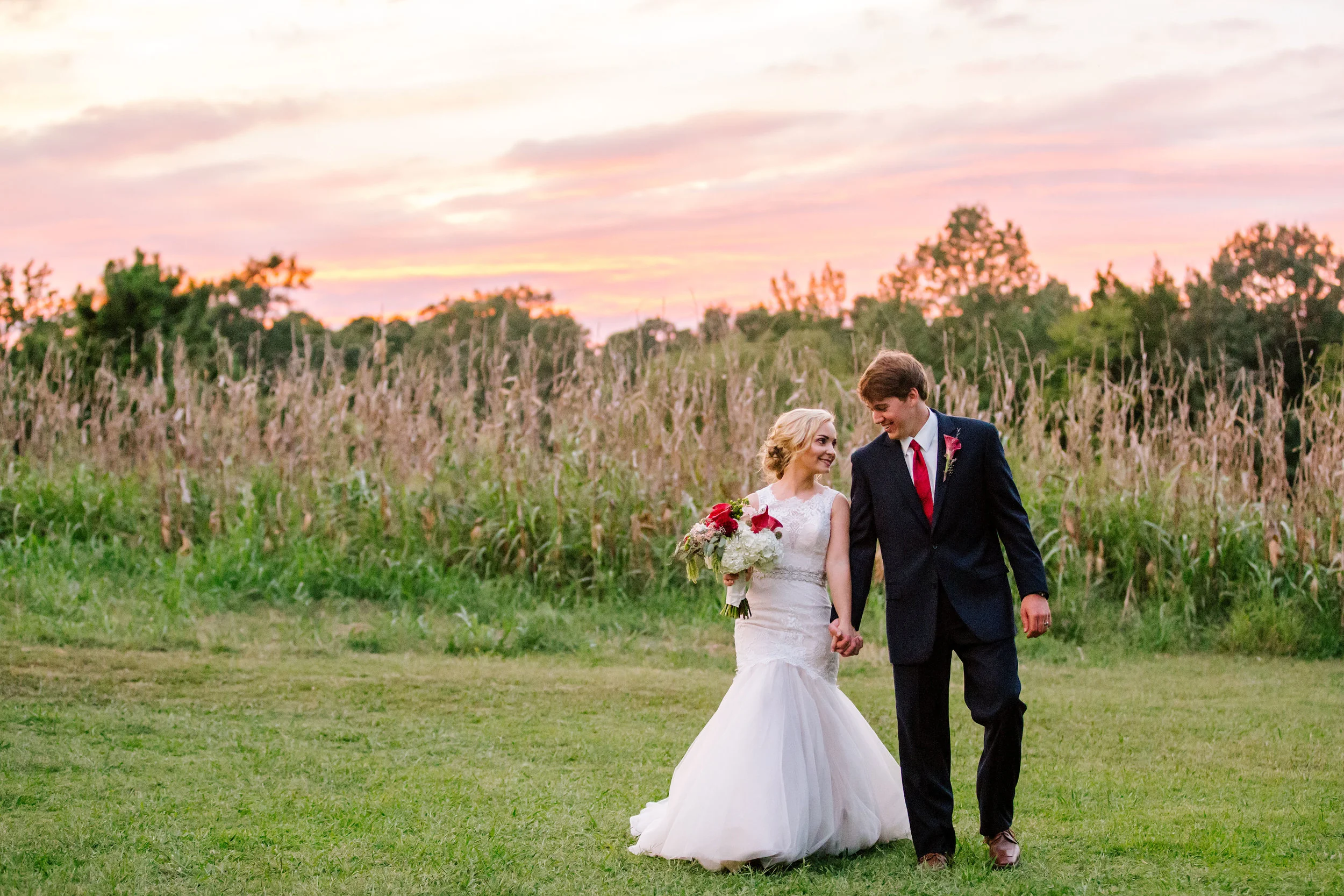 A Rustic Mallard's Croft Mississippi Wedding - Smash Studios Photography