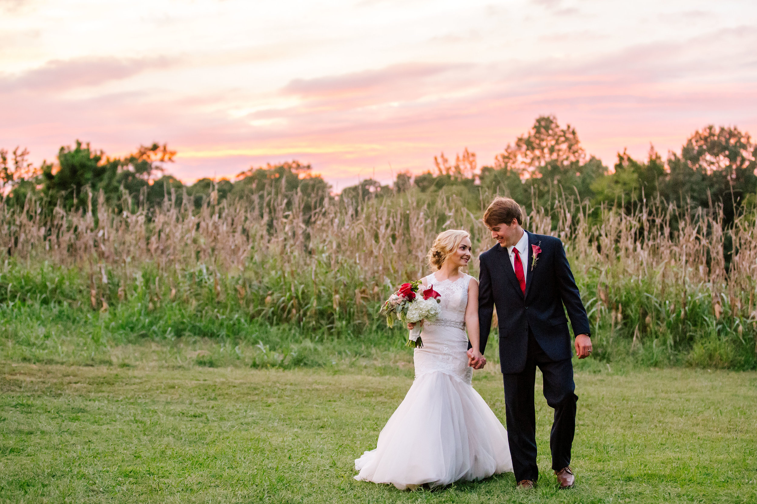 A Rustic Mallard's Croft Mississippi Wedding - Smash Studios Photography