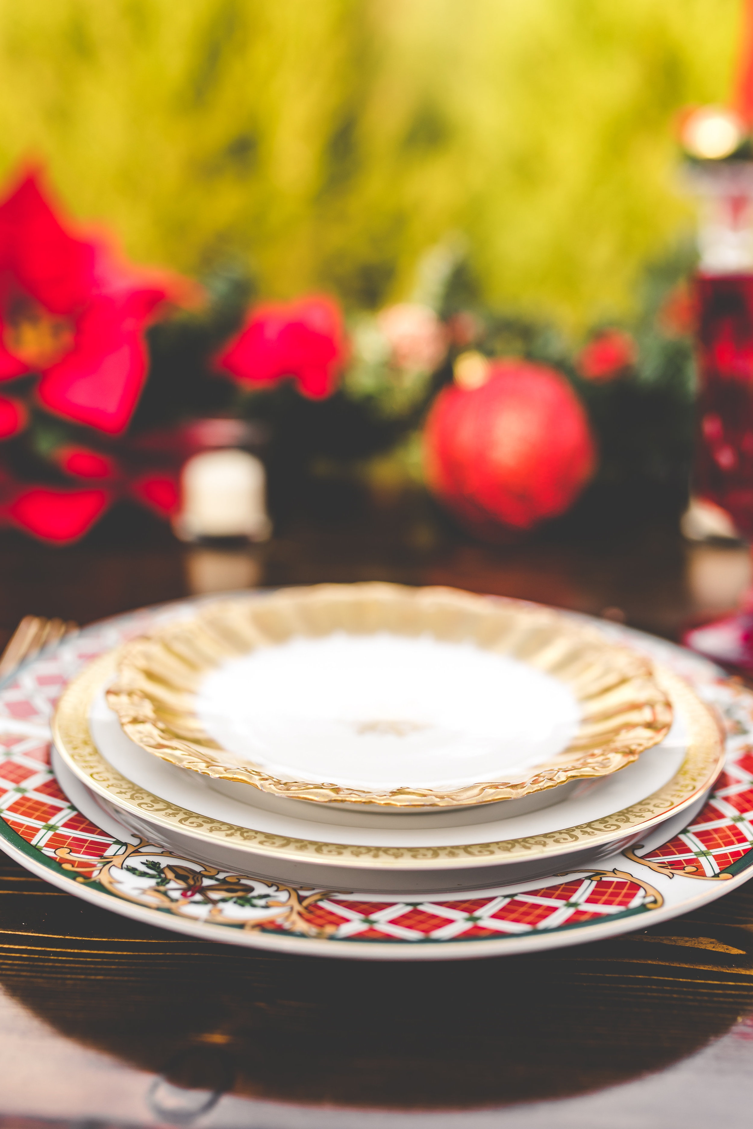 A Carolinas Christmas Inspired Wedding Styled Shoot, Christmas Table Setting - Southernly Studios