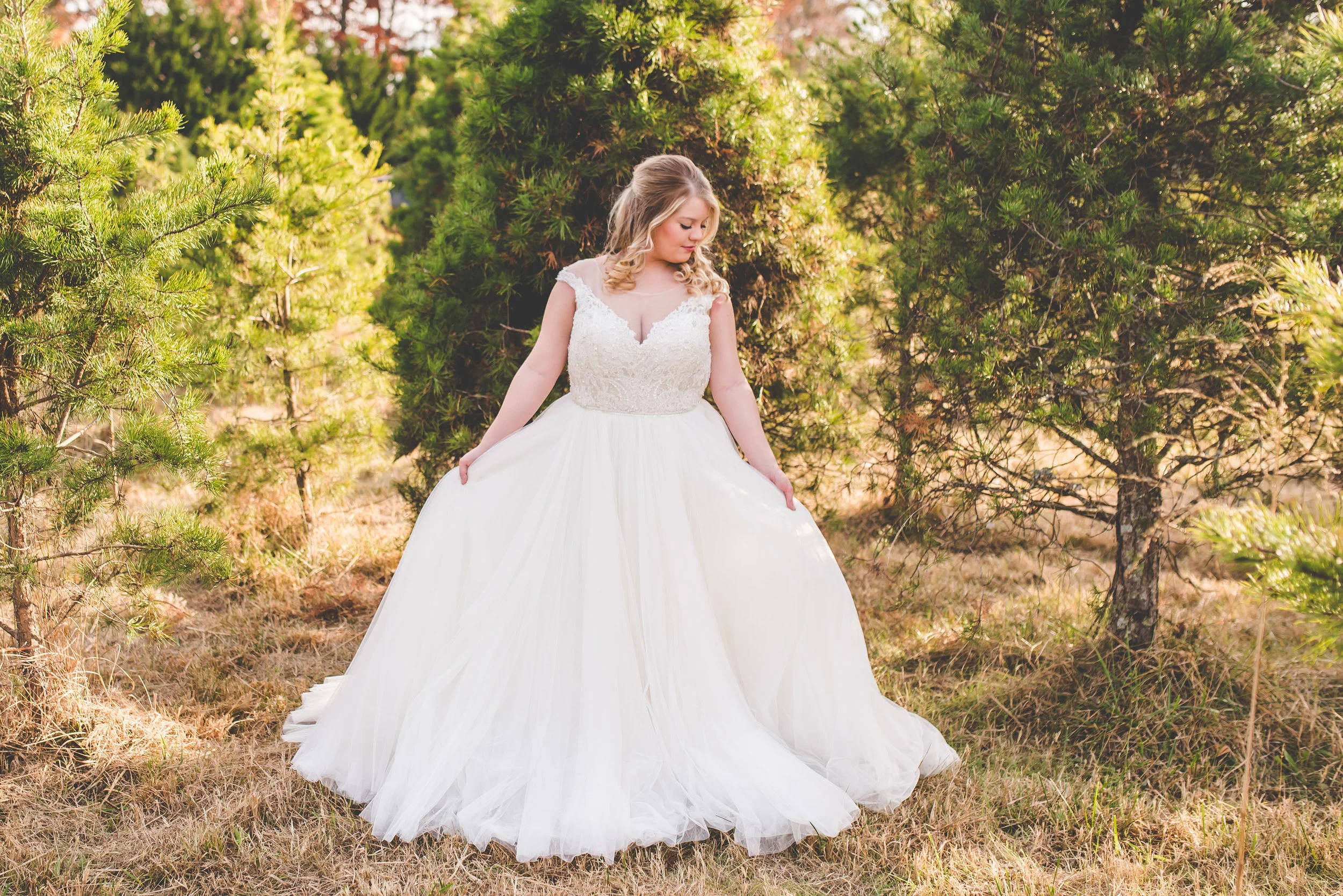 A Carolinas Christmas Inspired Wedding Styled Shoot, Christmas Table Setting - Southernly Studios