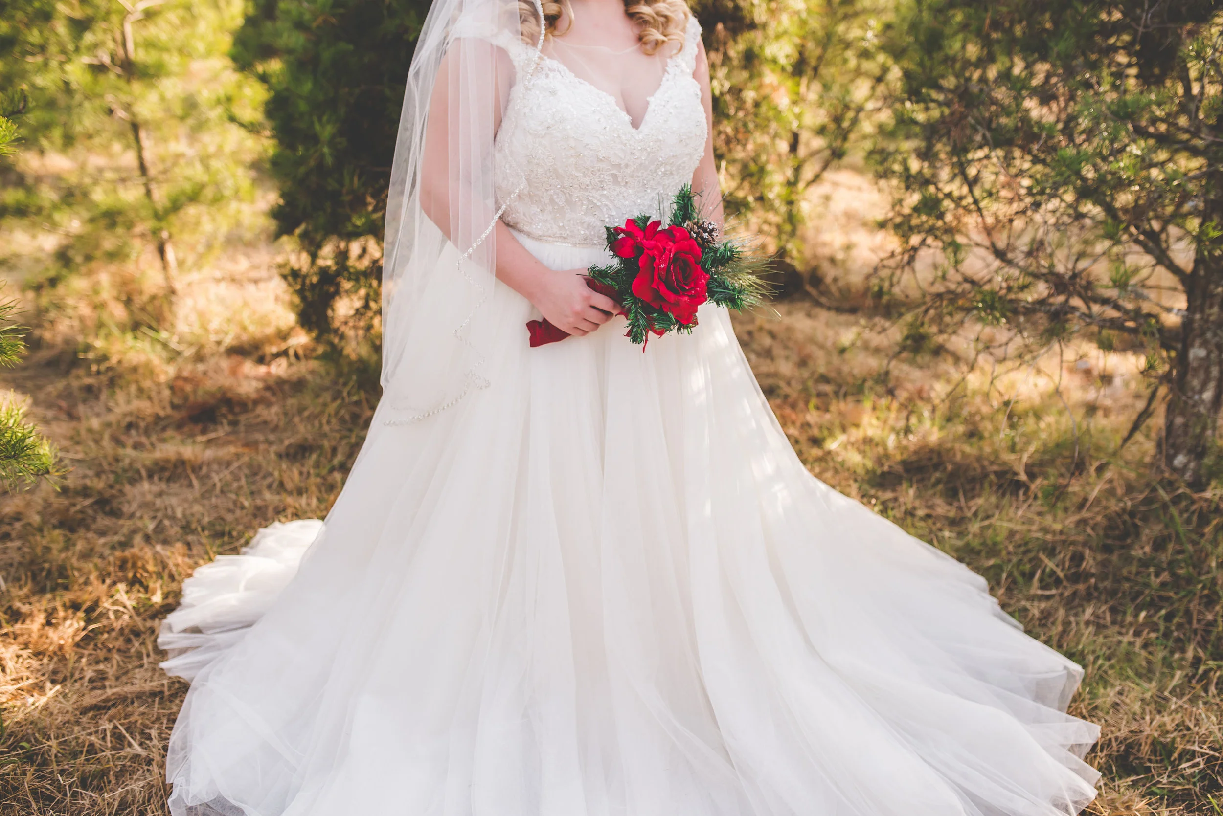 A Carolinas Christmas Inspired Wedding Styled Shoot, Christmas Table Setting - Southernly Studios