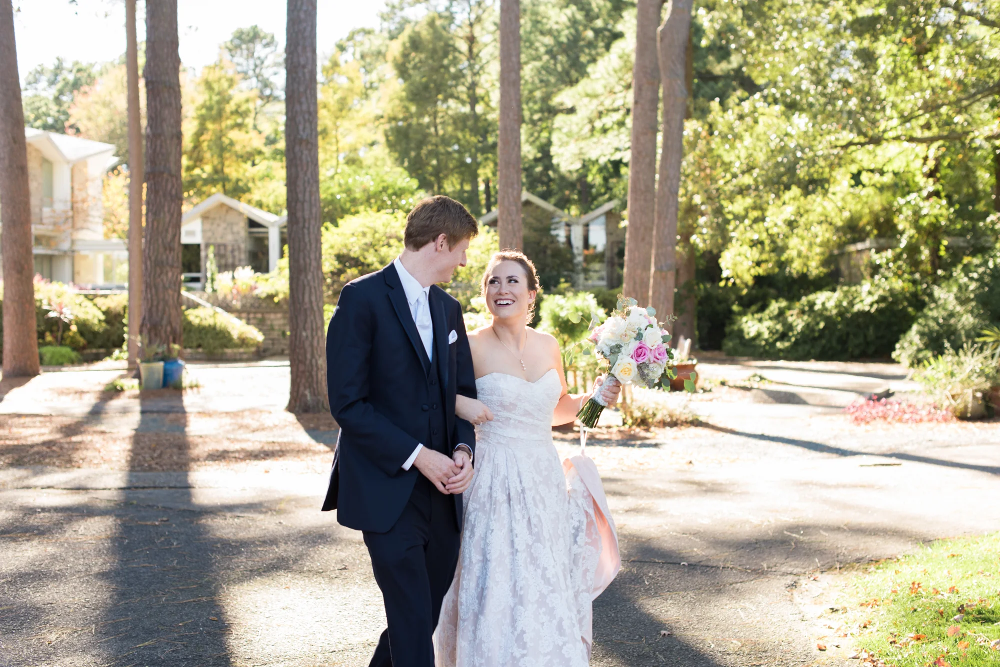 Gorgeous Wedding photography - Travel Themed Wedding - Caitlin Gerres Photography