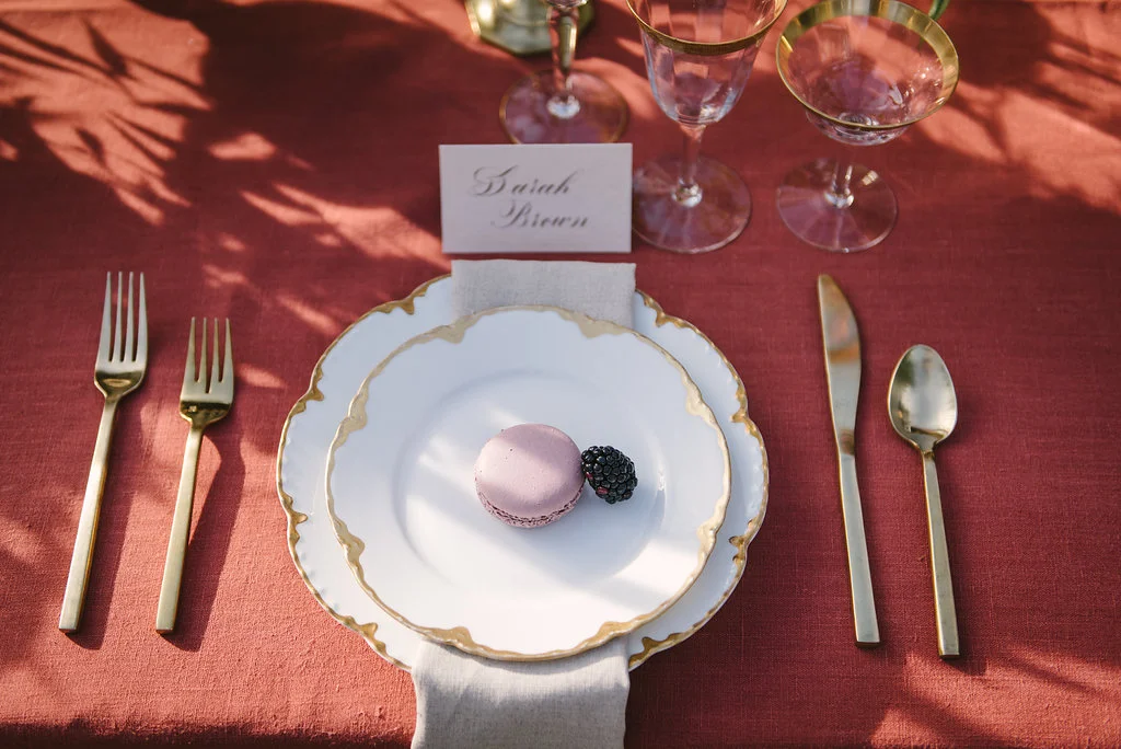STYLED WEDDING SHOOT | A Romantic Vintage Fall Wedding