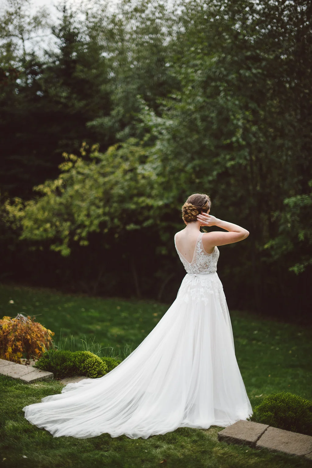 BHLDN Reagan Wedding Dress - Fall Wedding Bouquet - Vintage Bridal Hairstyle - STYLED WEDDING SHOOT | A Romantic Vintage Fall Wedding