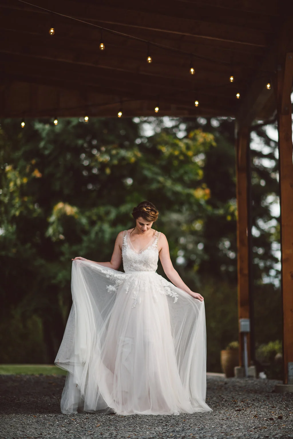 BHLDN Reagan Wedding Dress - Fall Wedding Bouquet - Vintage Bridal Hairstyle - STYLED WEDDING SHOOT | A Romantic Vintage Fall Wedding