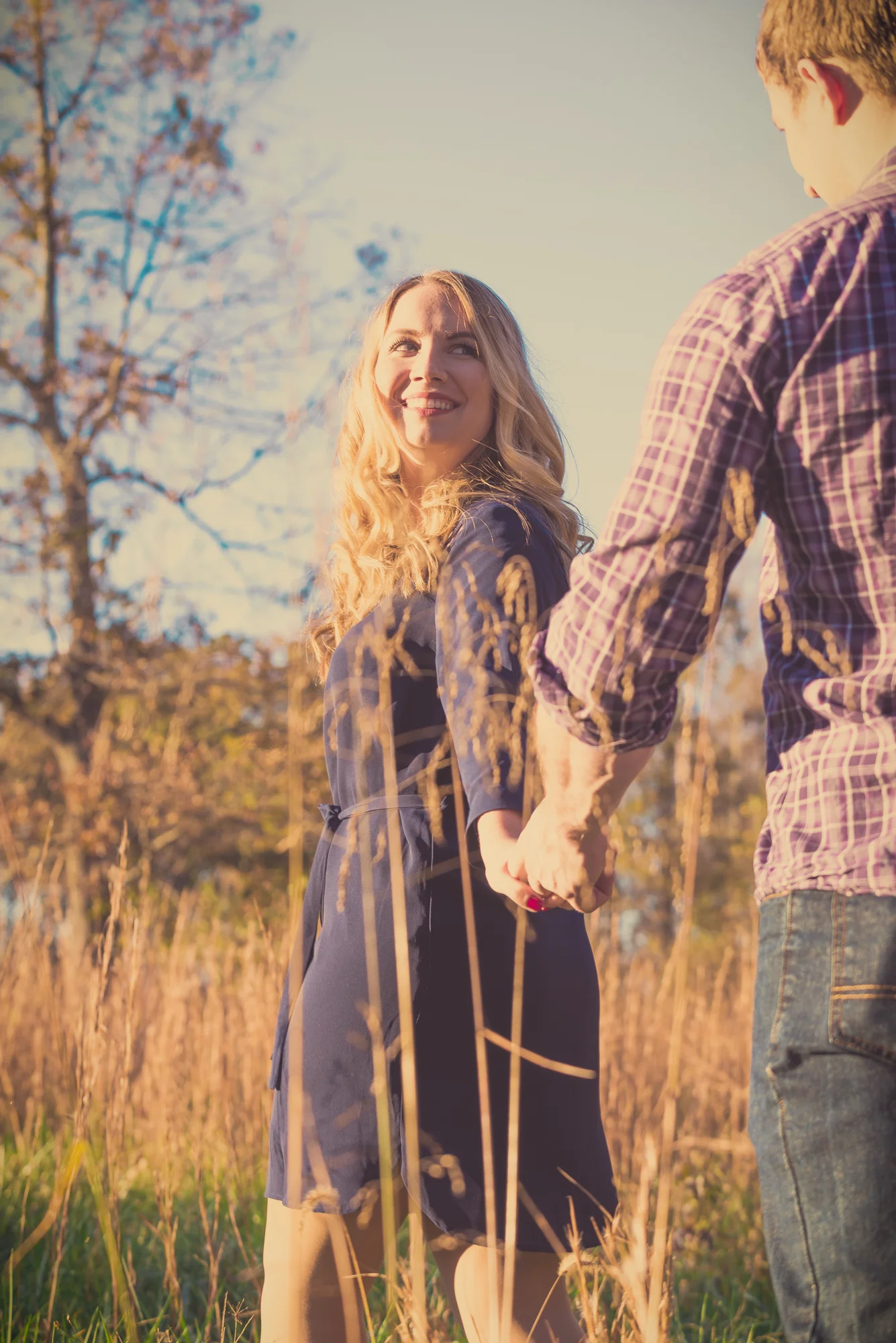 ENGAGEMENT PHOTOS | A Virginia Farm Engagement Session - Free Atkins Photography