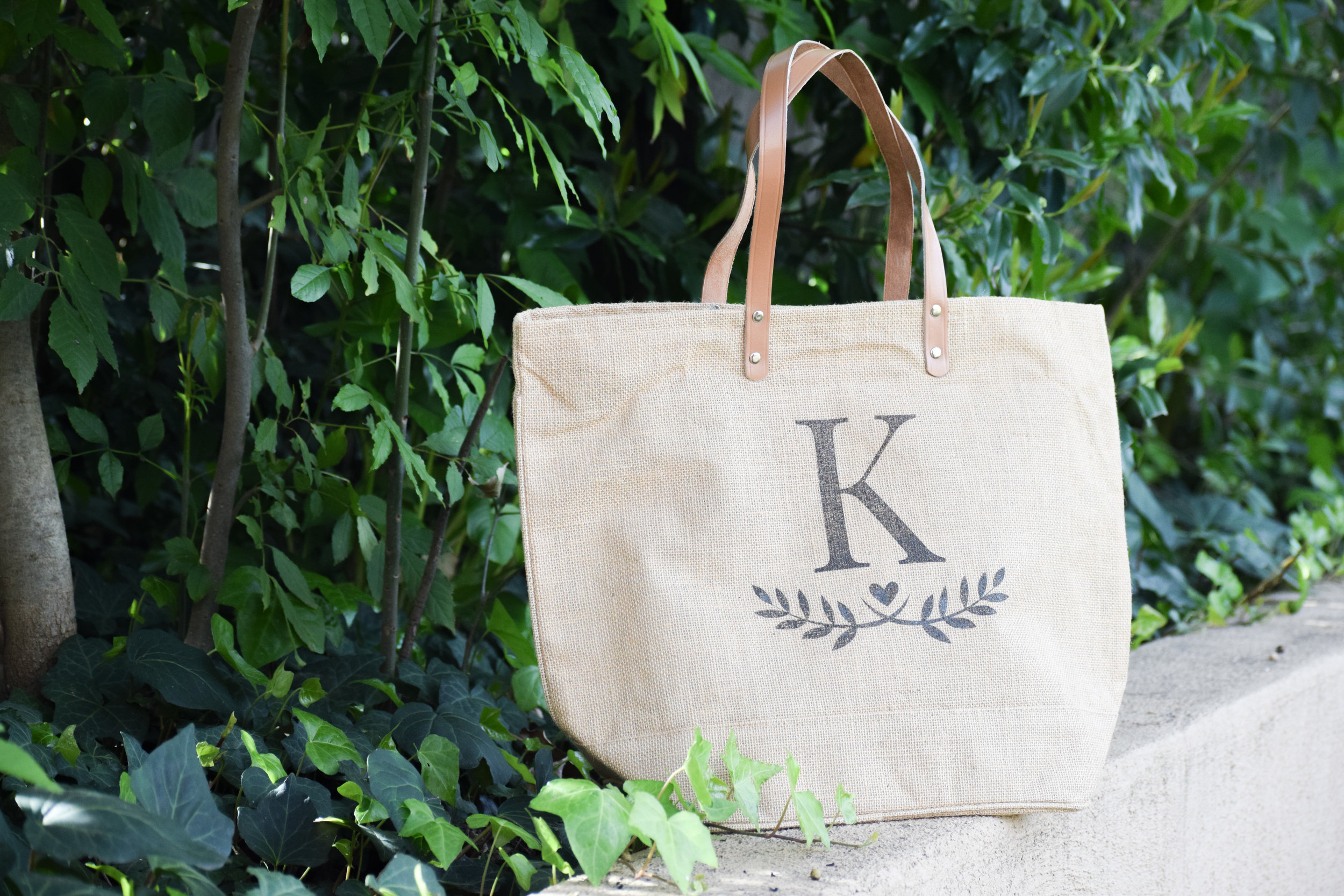 The Bridal Boutique | Burlap Bridesmaid Tote Bag — The Overwhelmed ...