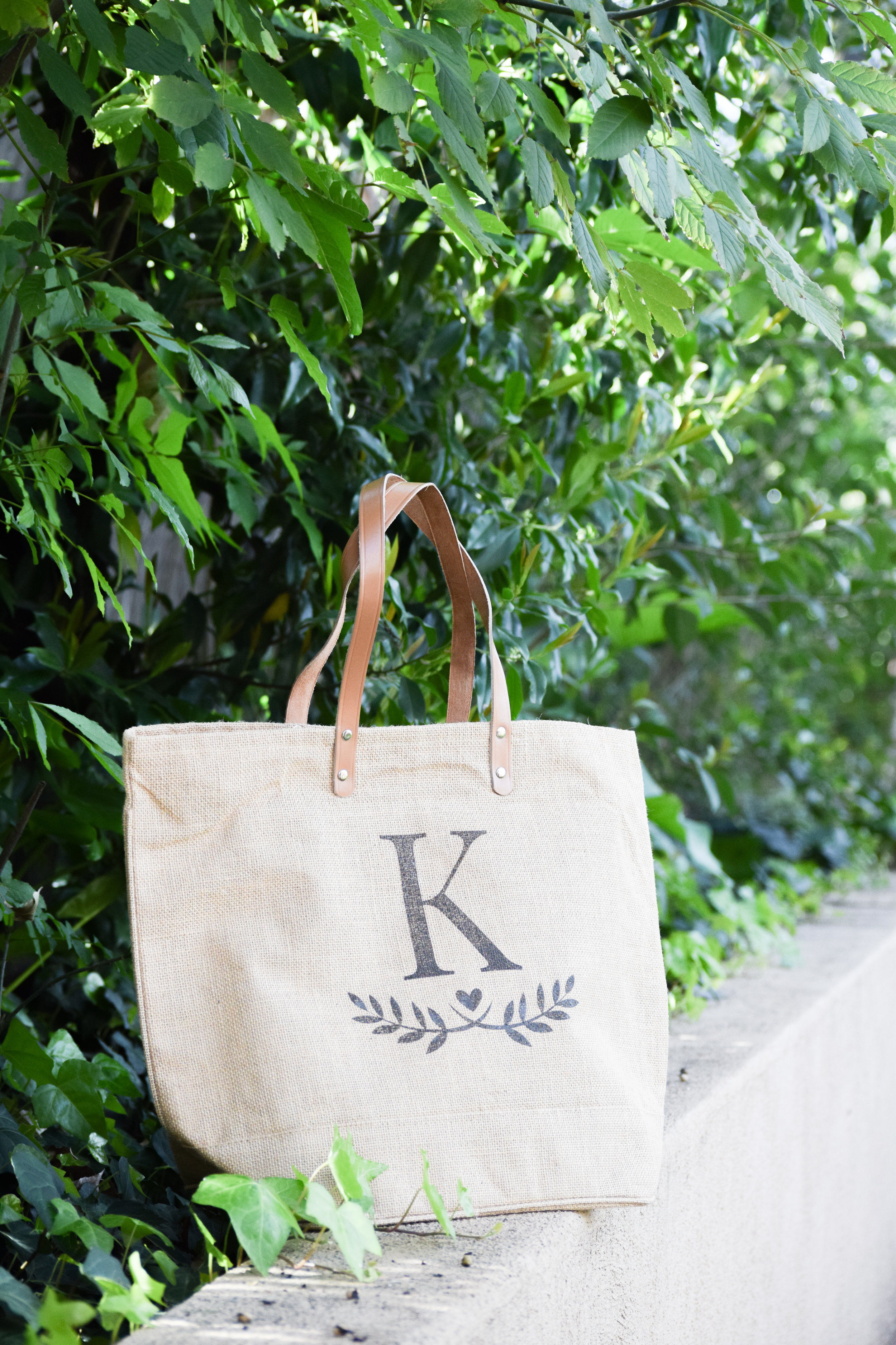 The Bridal Boutique | Burlap Bridesmaid Tote Bag — The Overwhelmed ...