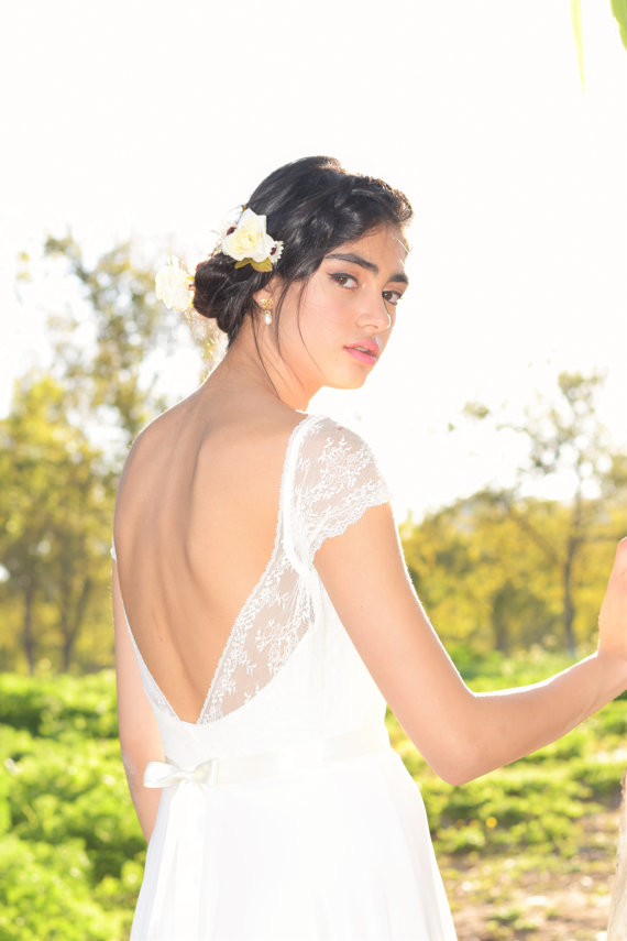 56 Boho Wedding Dresses Under $1000 — The Overwhelmed Bride // Wedding ...