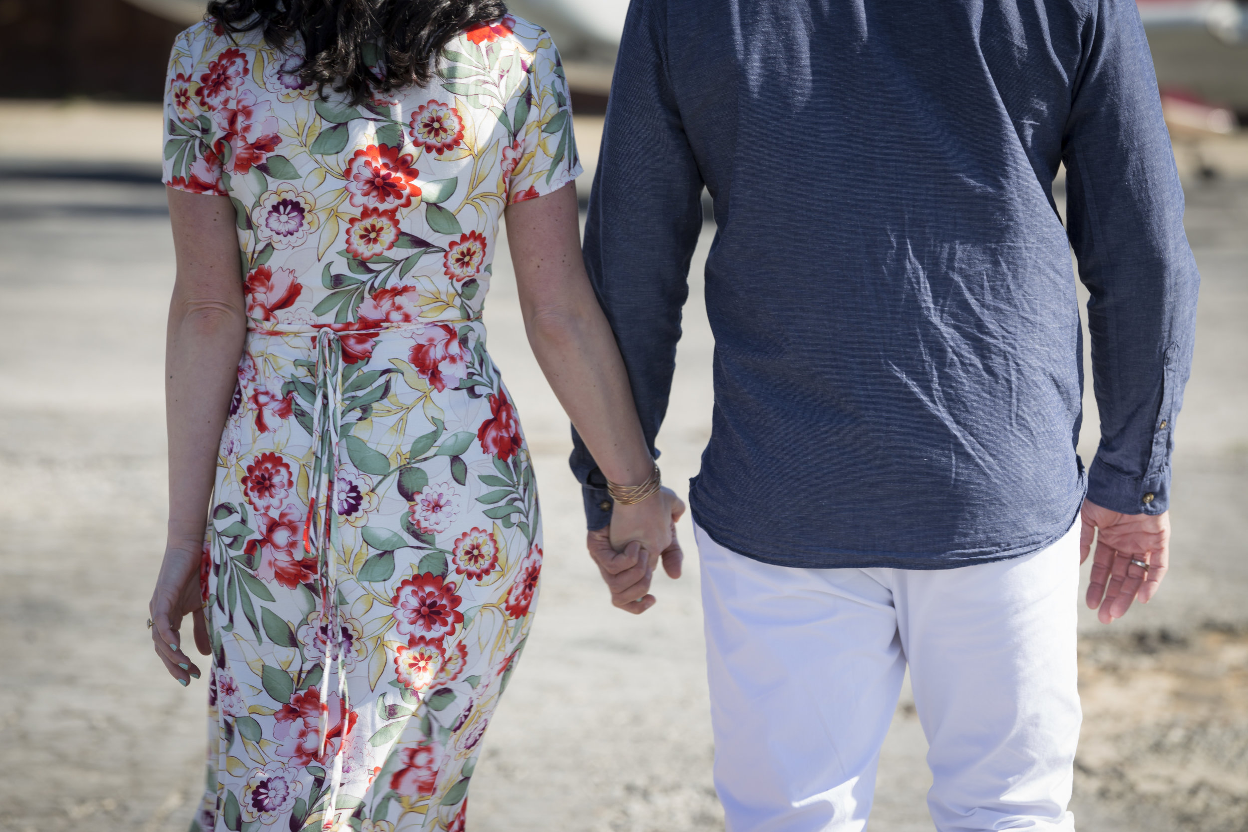 A Jet-Setting 1940's Engagement Session - Sarah Goldman Photography