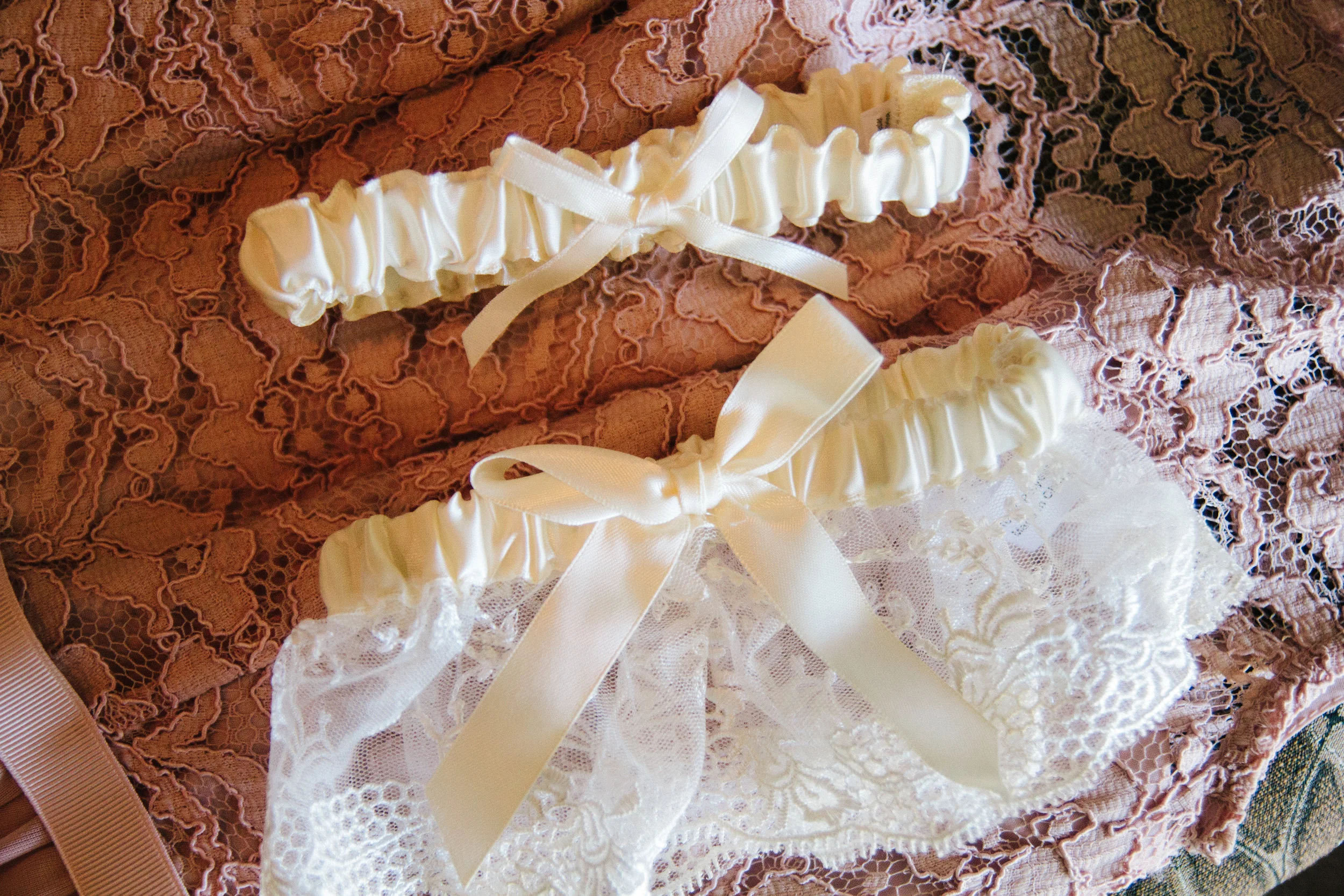 A Champagne + Blush Oklahoma Wedding - Meditations Event Center - From Britt's Eye View Photography