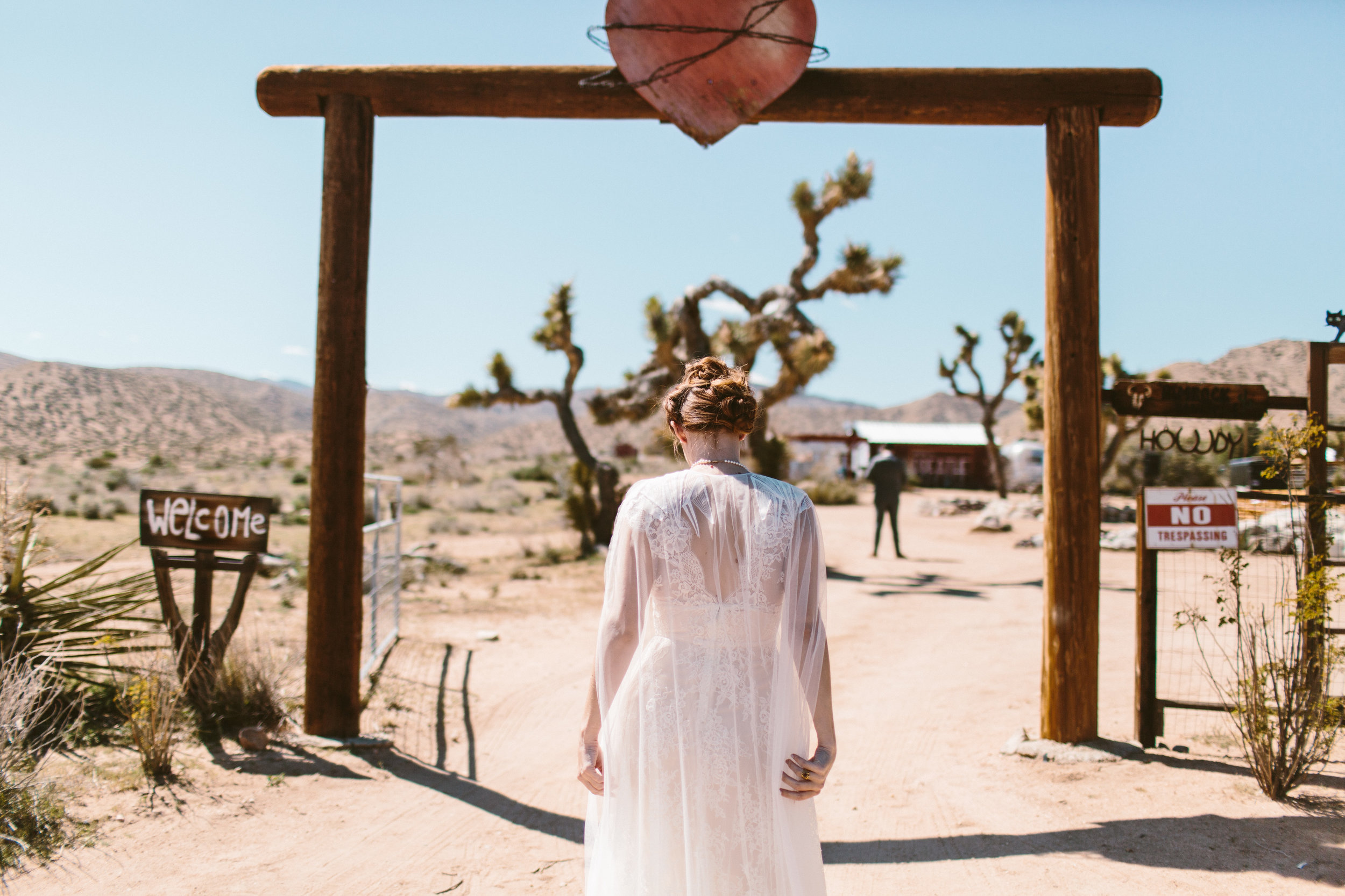 A Rimrock Ranch Bohemian Wedding (with baby goats!) - Westlund Photography