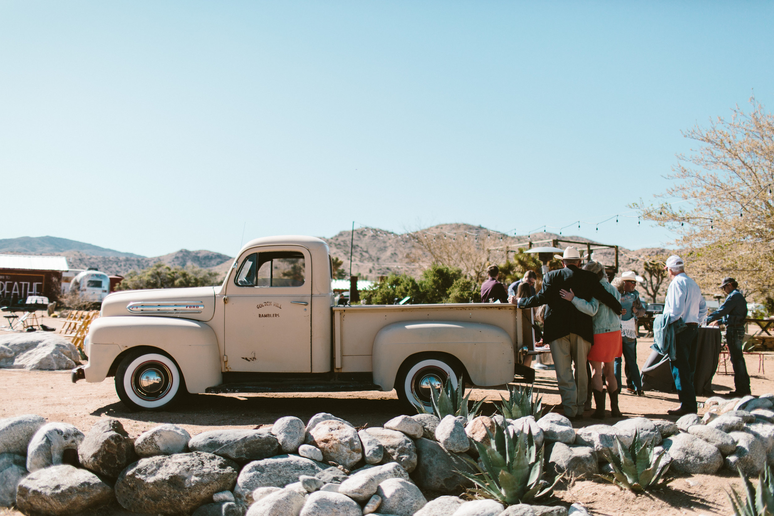 A Rimrock Ranch Bohemian Wedding (with baby goats!) - Westlund Photography