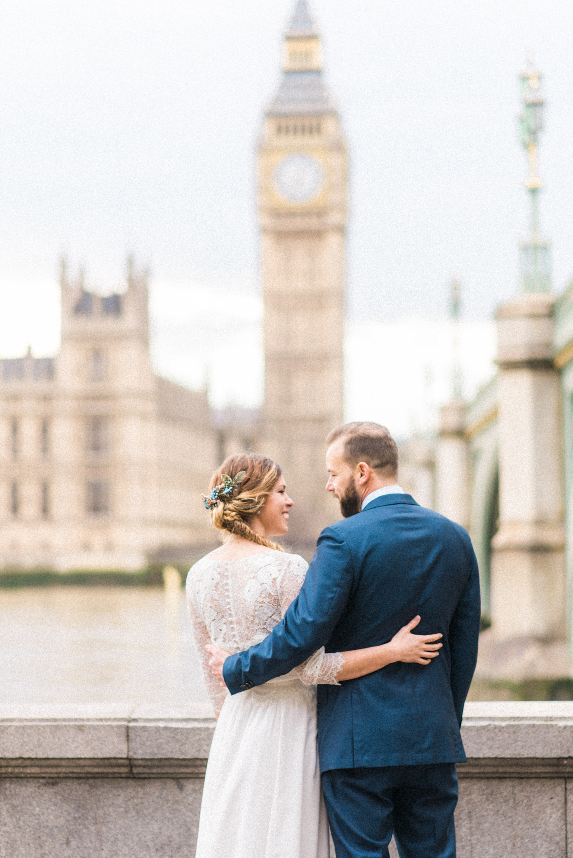 Modern-Vintage London Wedding - A Styled London Elopement - Adriana Morais Fotografia