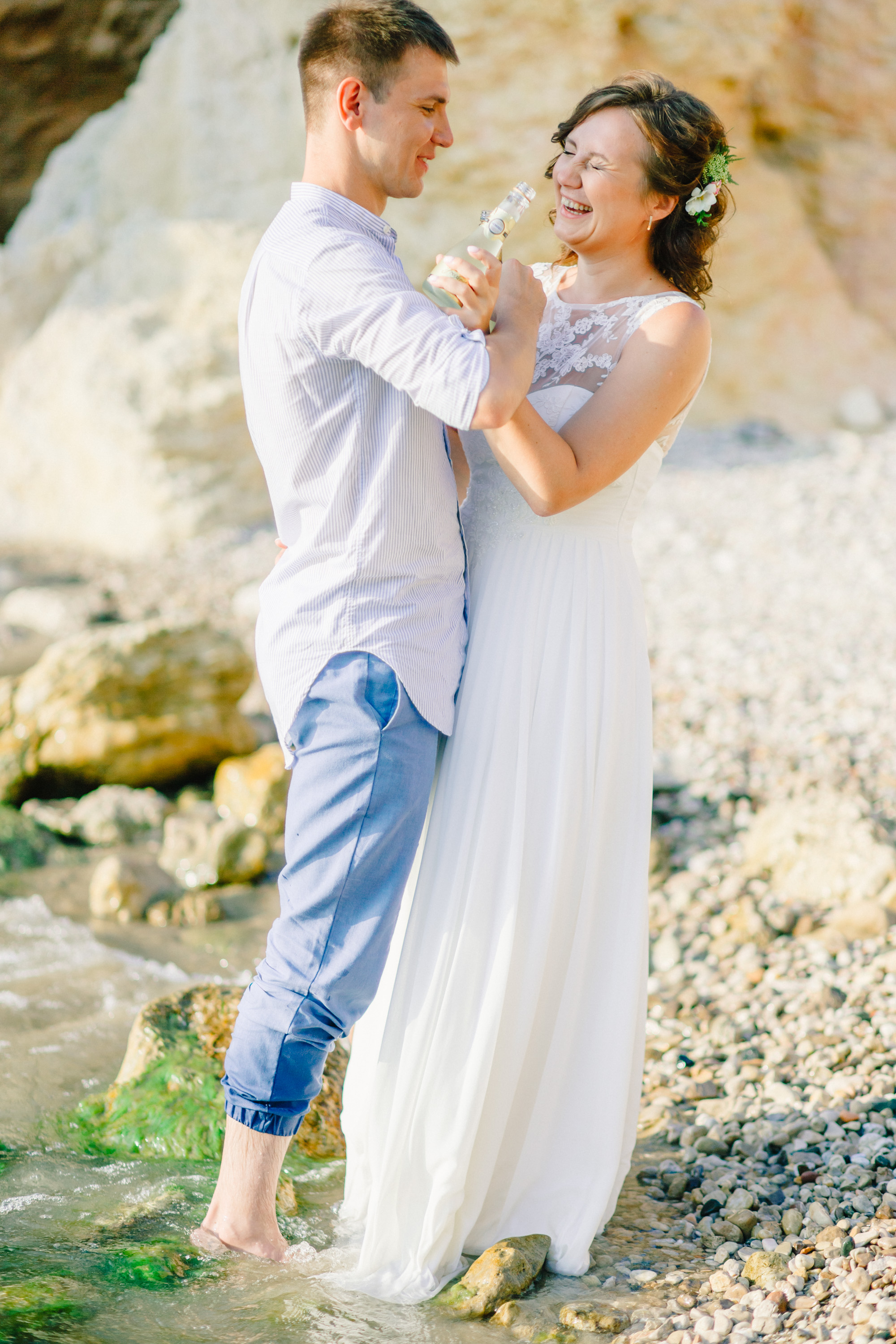 Salou, Spain Beach Wedding - Buenasphotos -- Wedding Blog - The Overwhelmed Bride