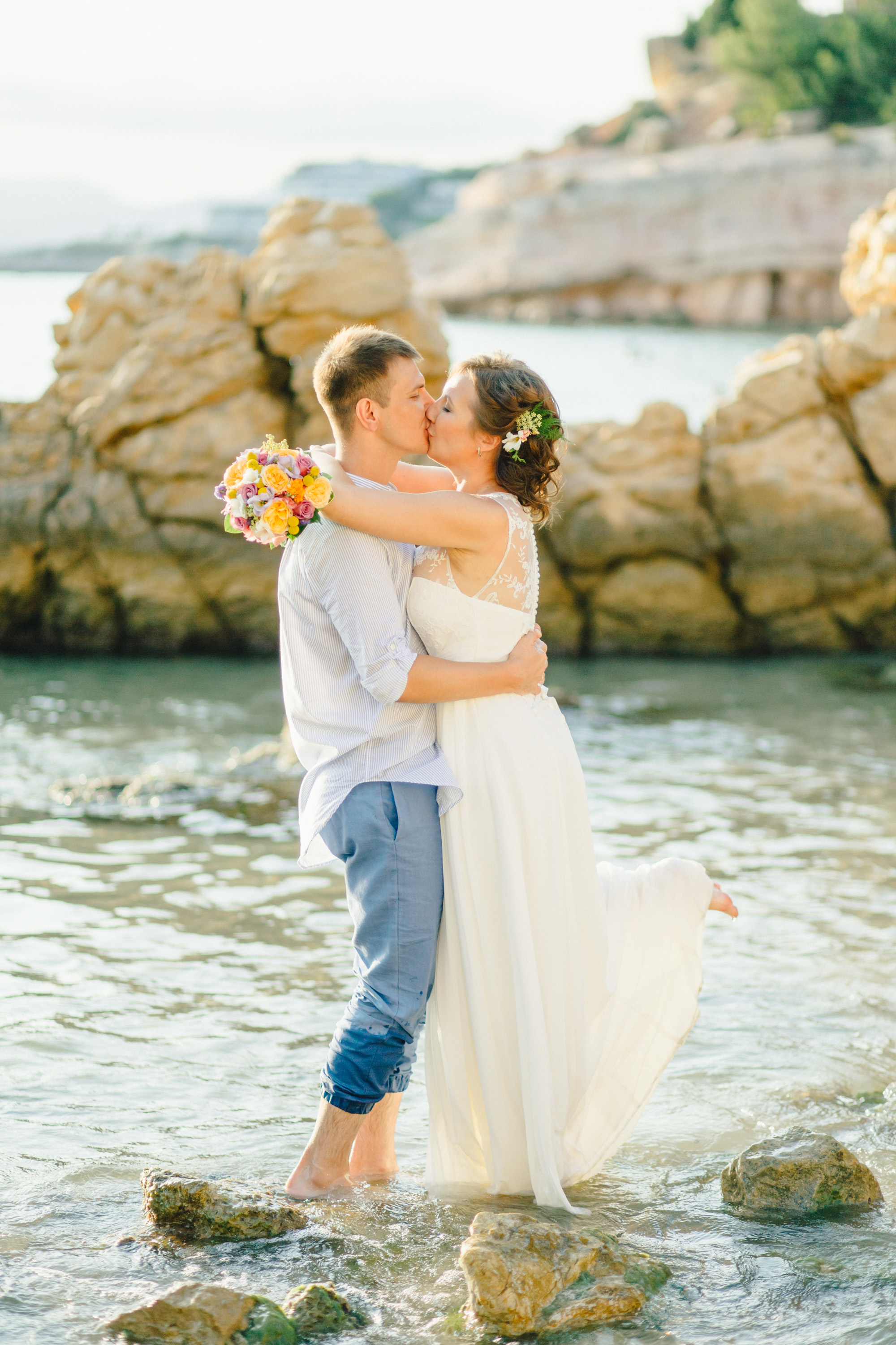 Salou, Spain Beach Wedding - Buenasphotos -- Wedding Blog - The Overwhelmed Bride