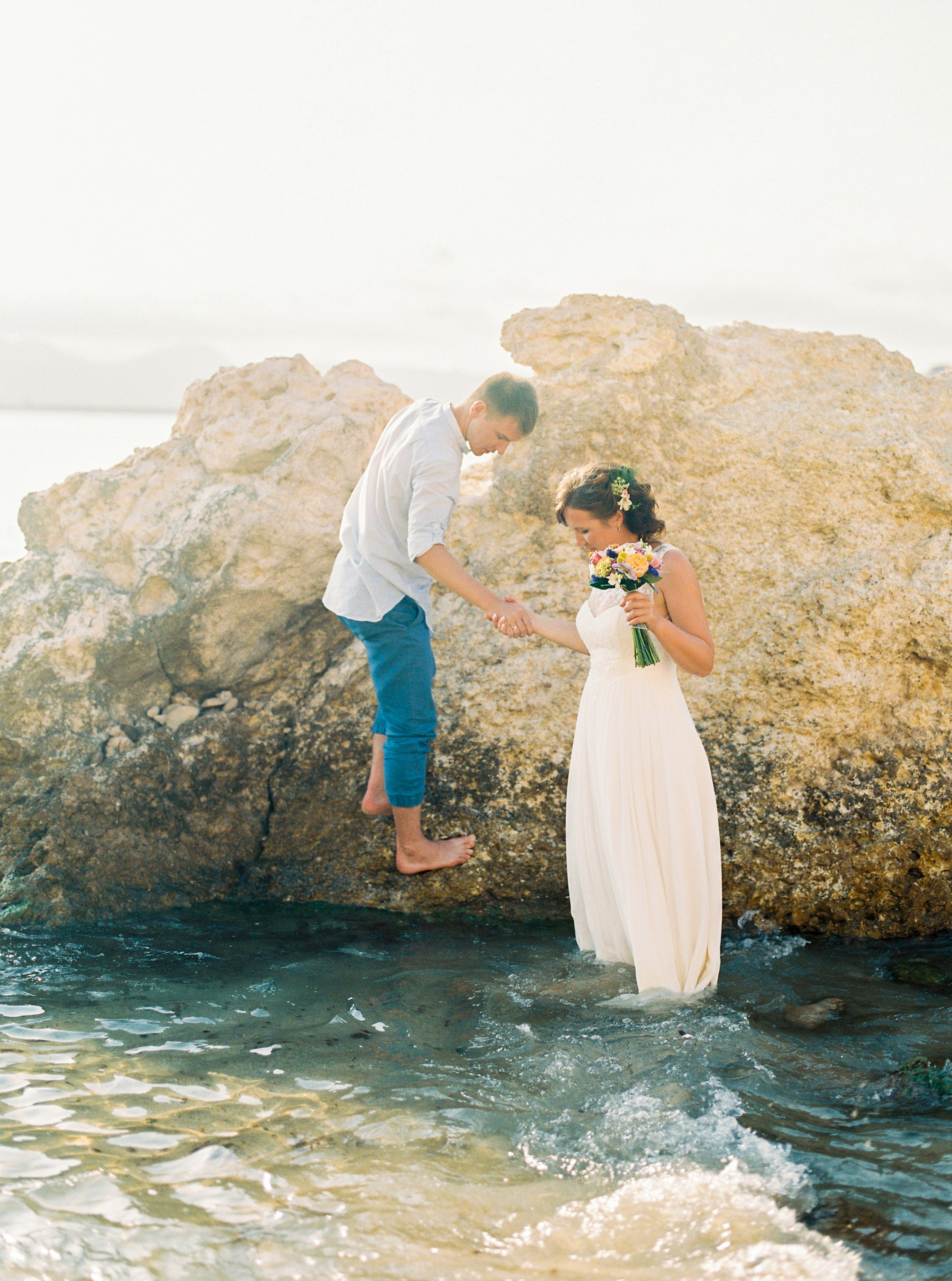 Salou, Spain Beach Wedding - Buenasphotos -- Wedding Blog - The Overwhelmed Bride